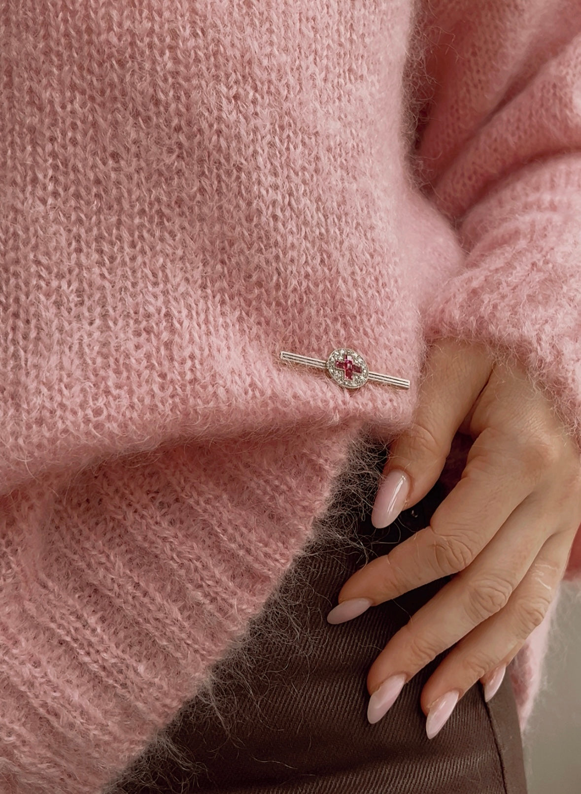 Absolutely Stunning Mid-Century Palladium, Gold, Ruby and Diamond Brooch