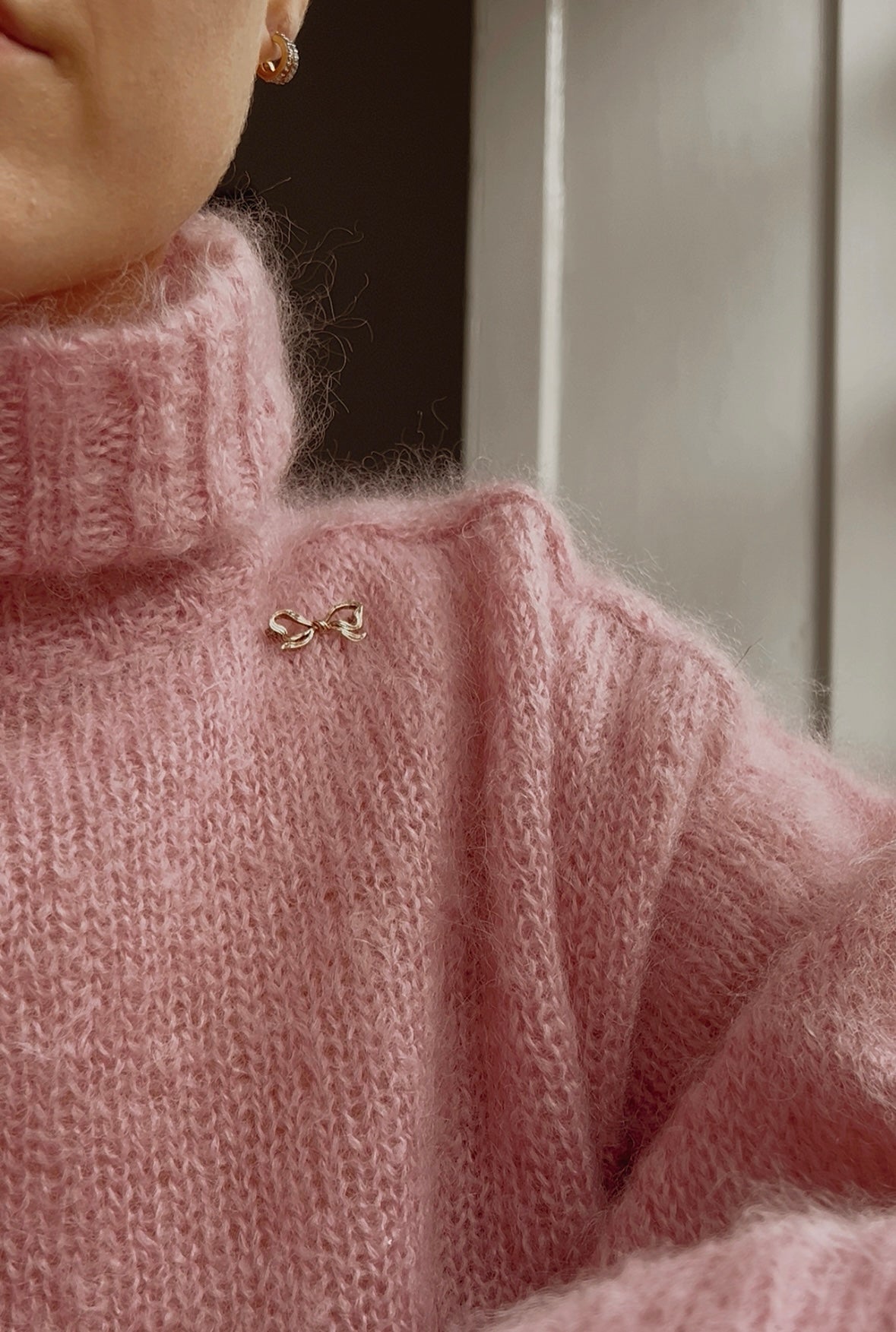 The Sweetest Vintage 9ct Gold Bow Brooch
