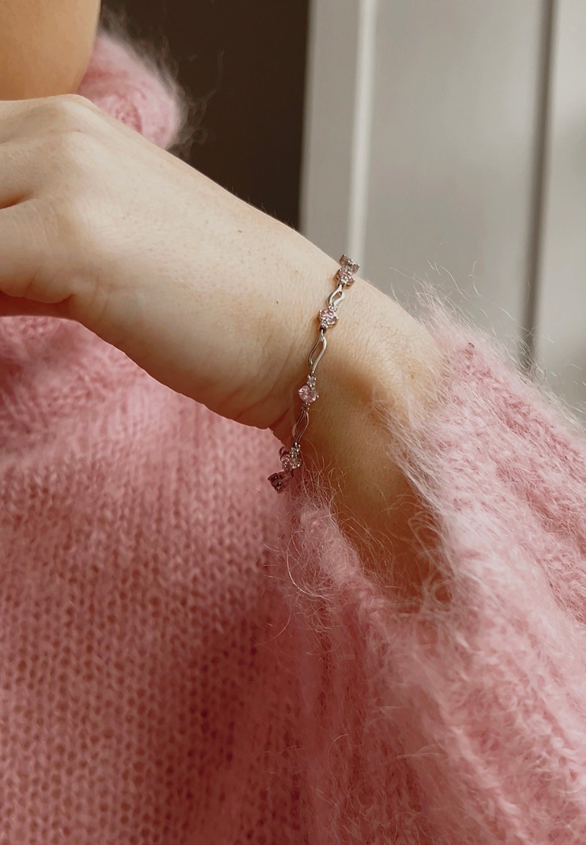 Beautiful Modern 9ct White Gold Pink Tourmaline and Diamond Bracelet