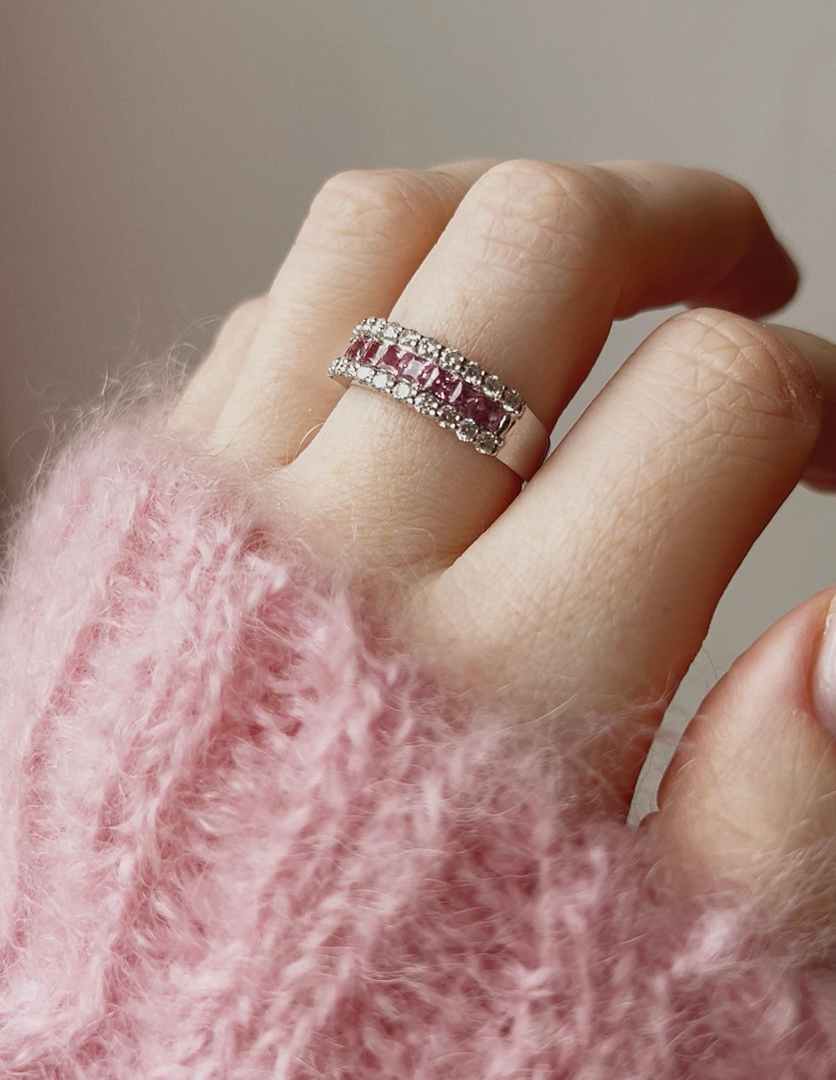 Gorgeous Modern Pink Sapphire and Diamond Ring