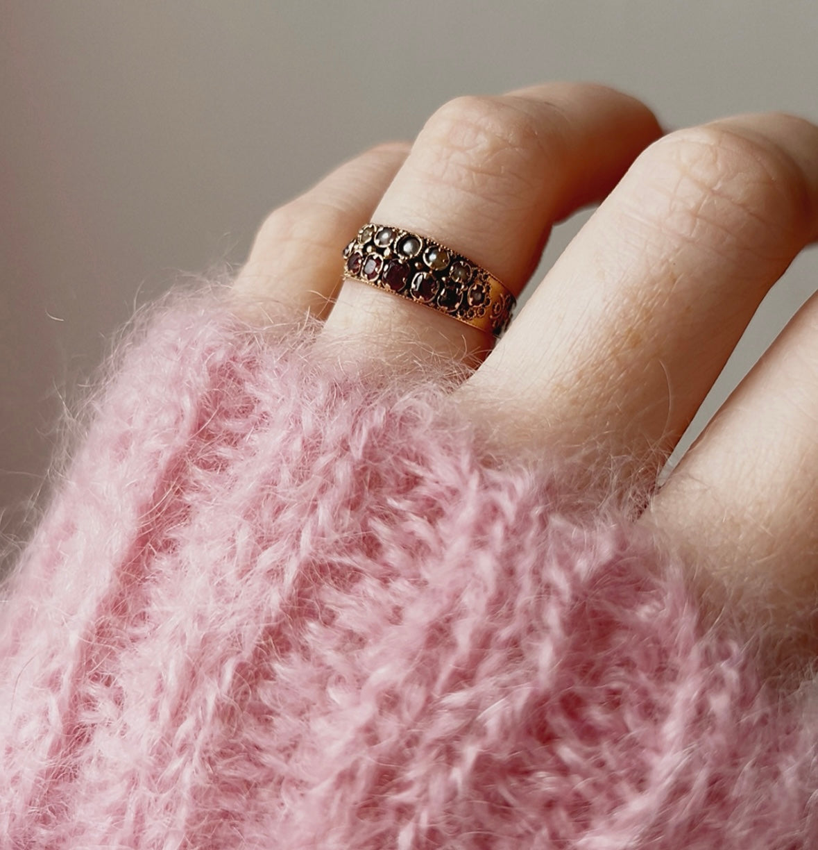 Gorgeous Victorian Gold, Pink Garnet and Split Pearl Ring
