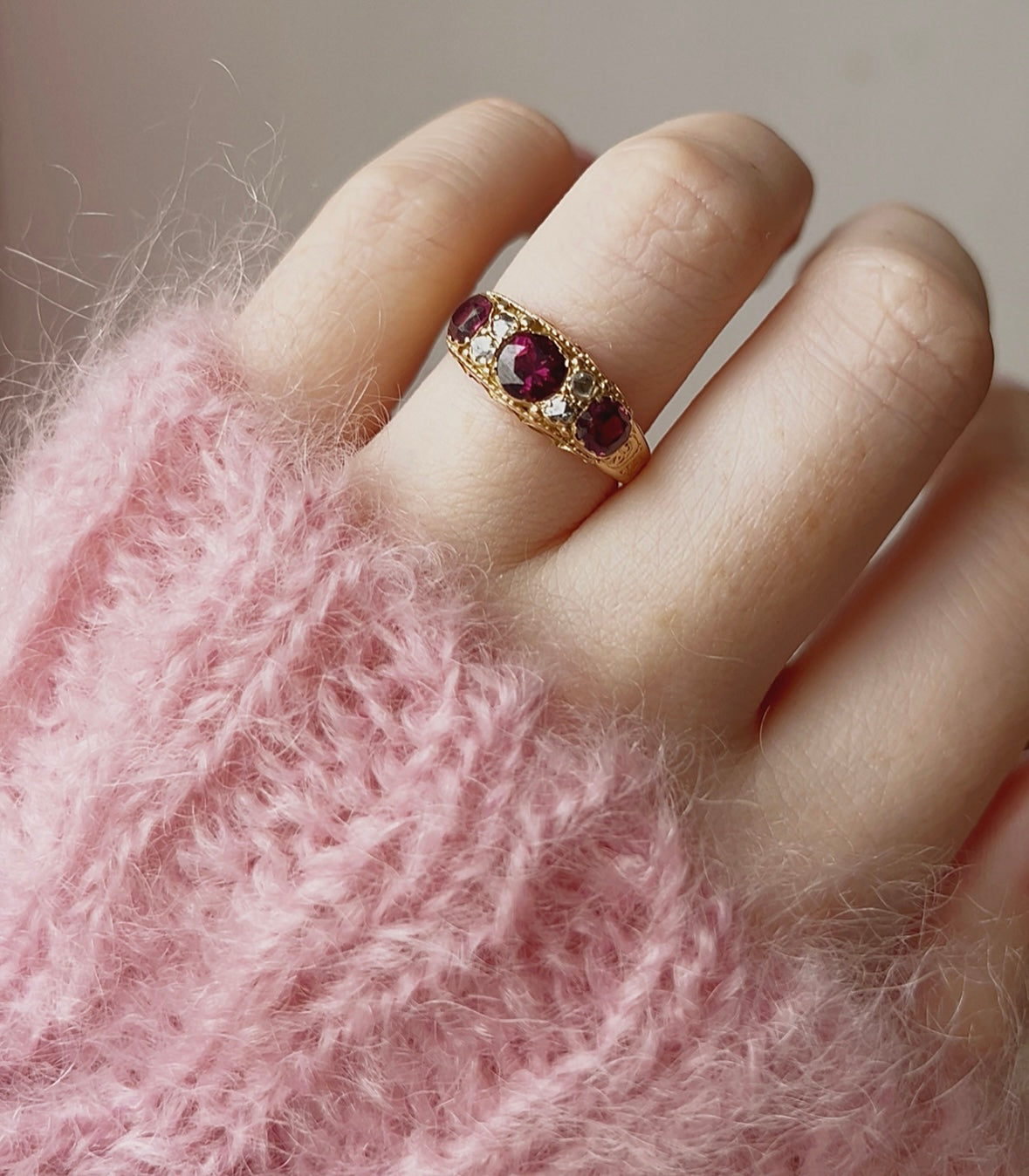 A Truly Gorgeous Victorian Gold, Garnet and Diamond Ring