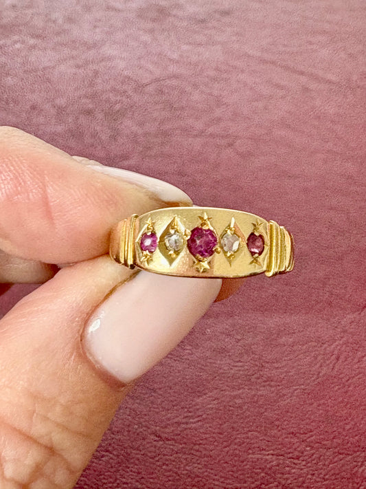 Beautiful Victorian 18ct Gold, Ruby and Rose-Cut Diamond Ring