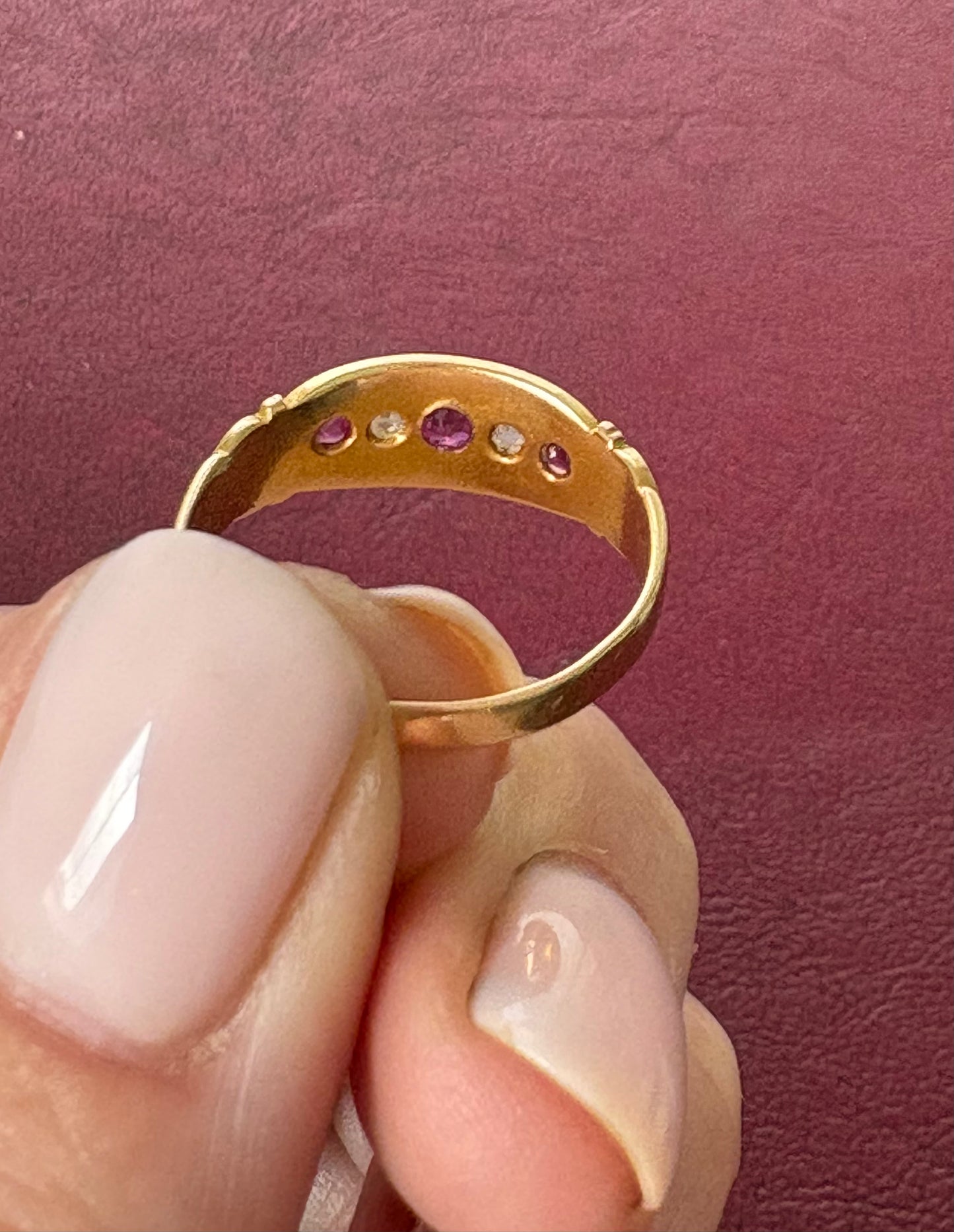 Beautiful Victorian 18ct Gold, Ruby and Rose-Cut Diamond Ring