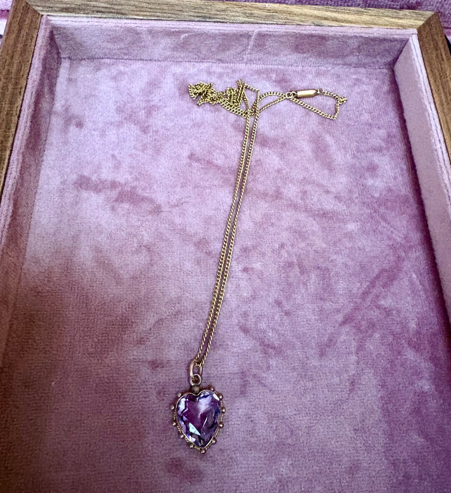 Stunning Victorian 9ct Gold Amethyst Heart Pendant and Gold Chain