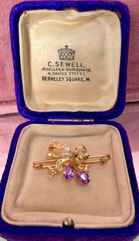 Unbelievably Gorgeous Early 20th Century 9ct Gold, Amethyst and Split Pearl Bow Brooch