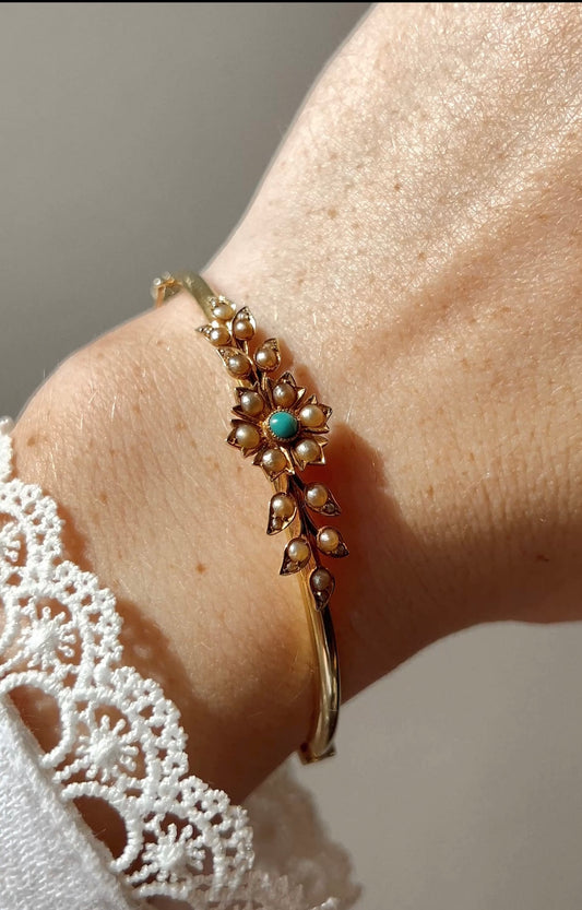 Early 20th Century 15ct Gold, Turquoise and Split Pearl Hinged Bracelet