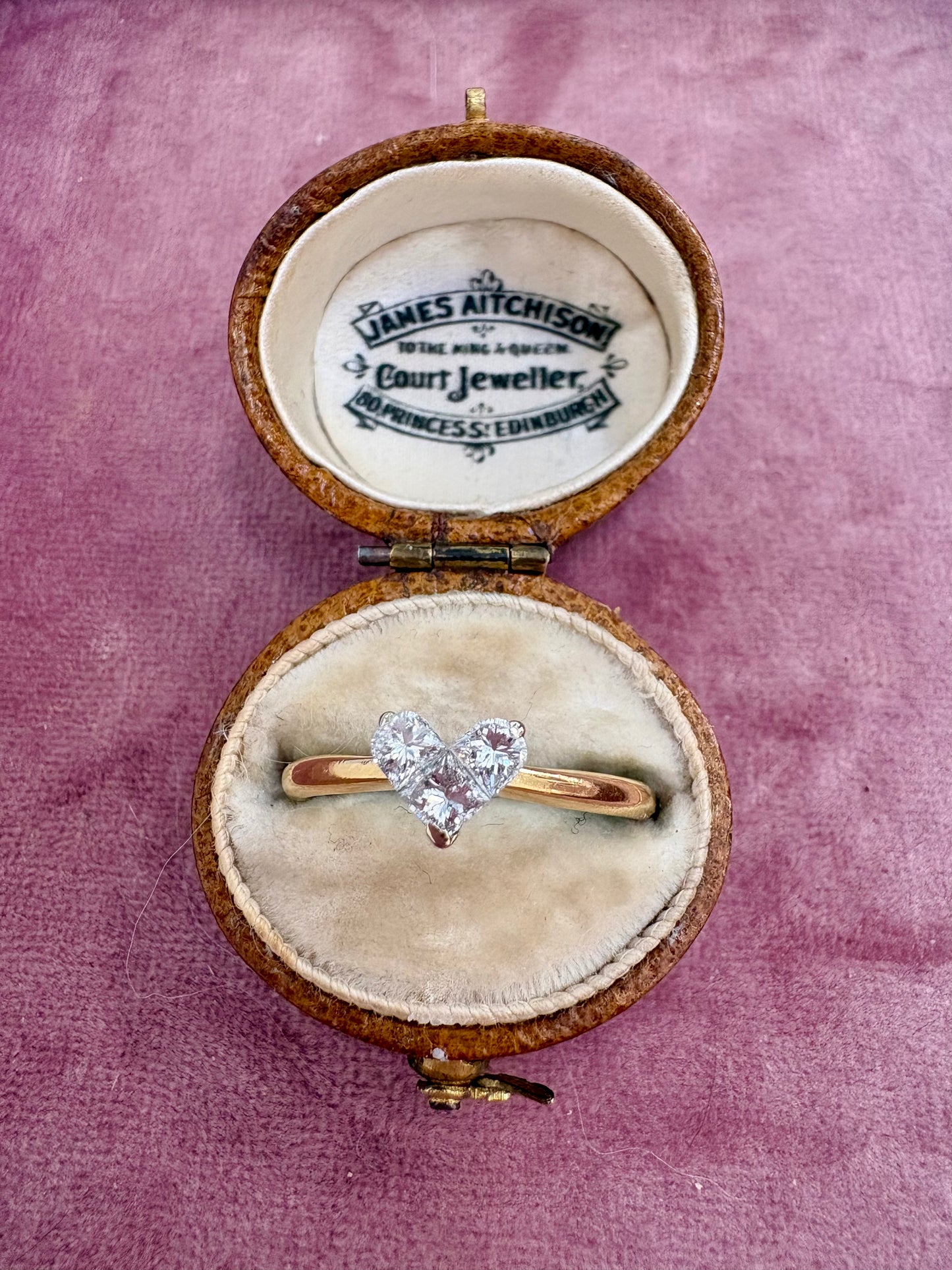 Wonderful Modern Gold and Diamond Heart Ring