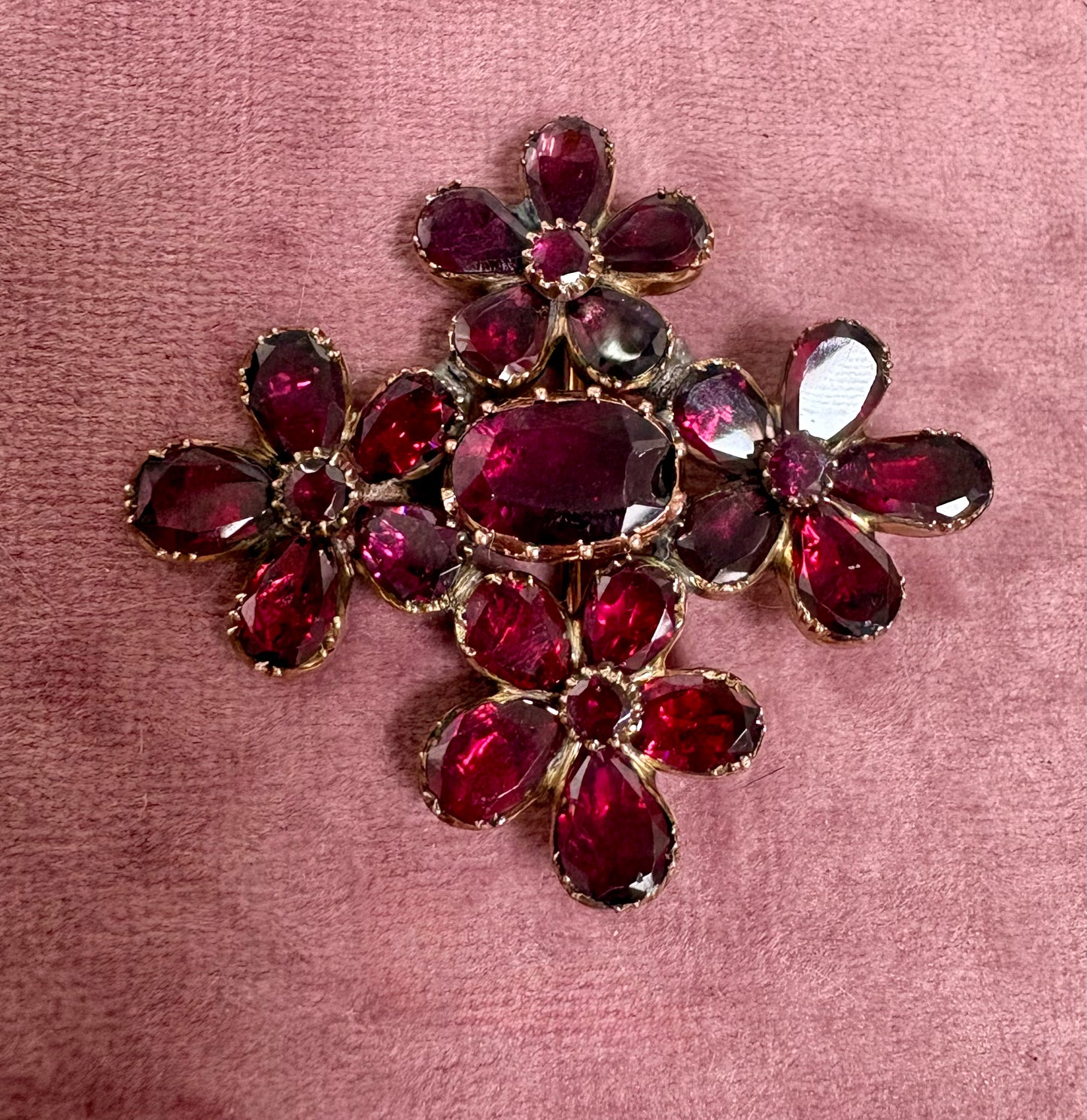 Stunning Victorian Foil-back Garnet Floral Brooch