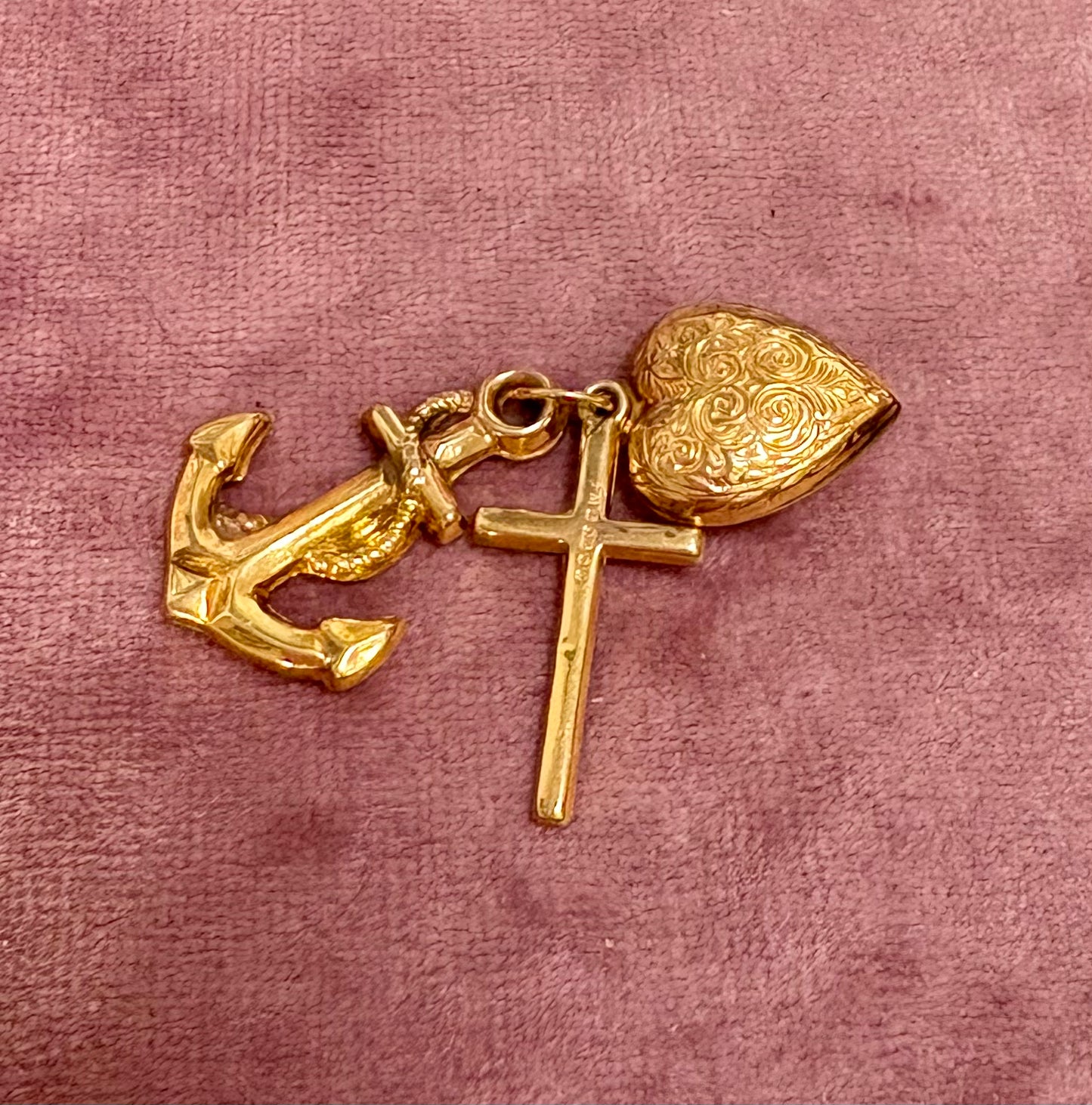 Wonderful Vintage 9ct Gold Love, Faith and Charity Charm
