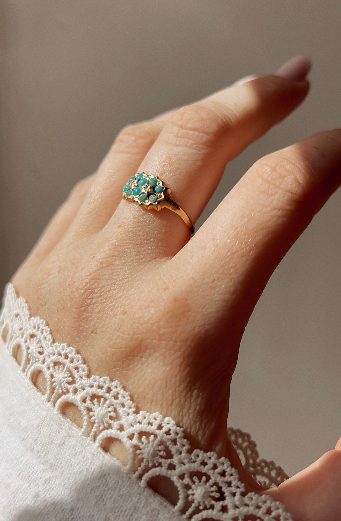 Gorgeous Late Victorian 18ct Gold, Turquoise and Diamond Ring