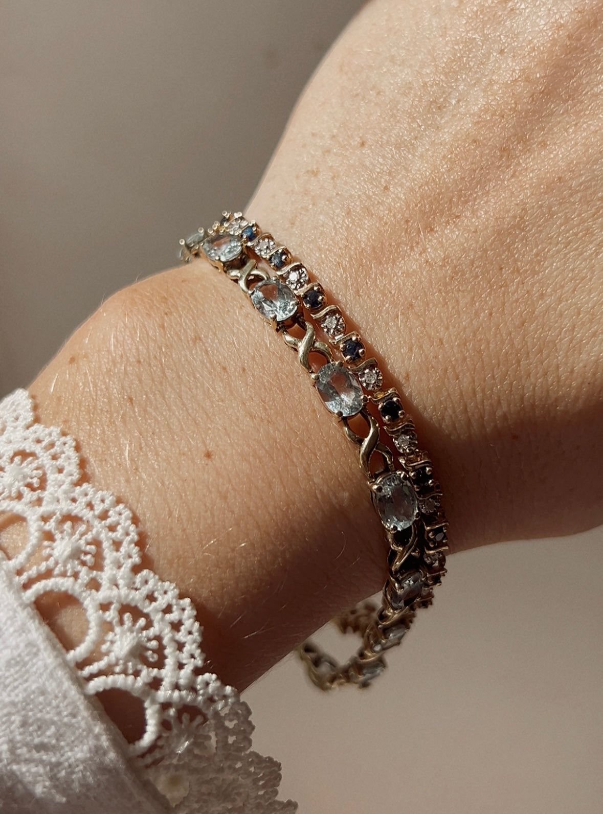 Lovely Vintage 9ct Gold Aquamarine Bracelet