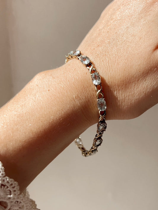 Lovely Vintage 9ct Gold Aquamarine Bracelet