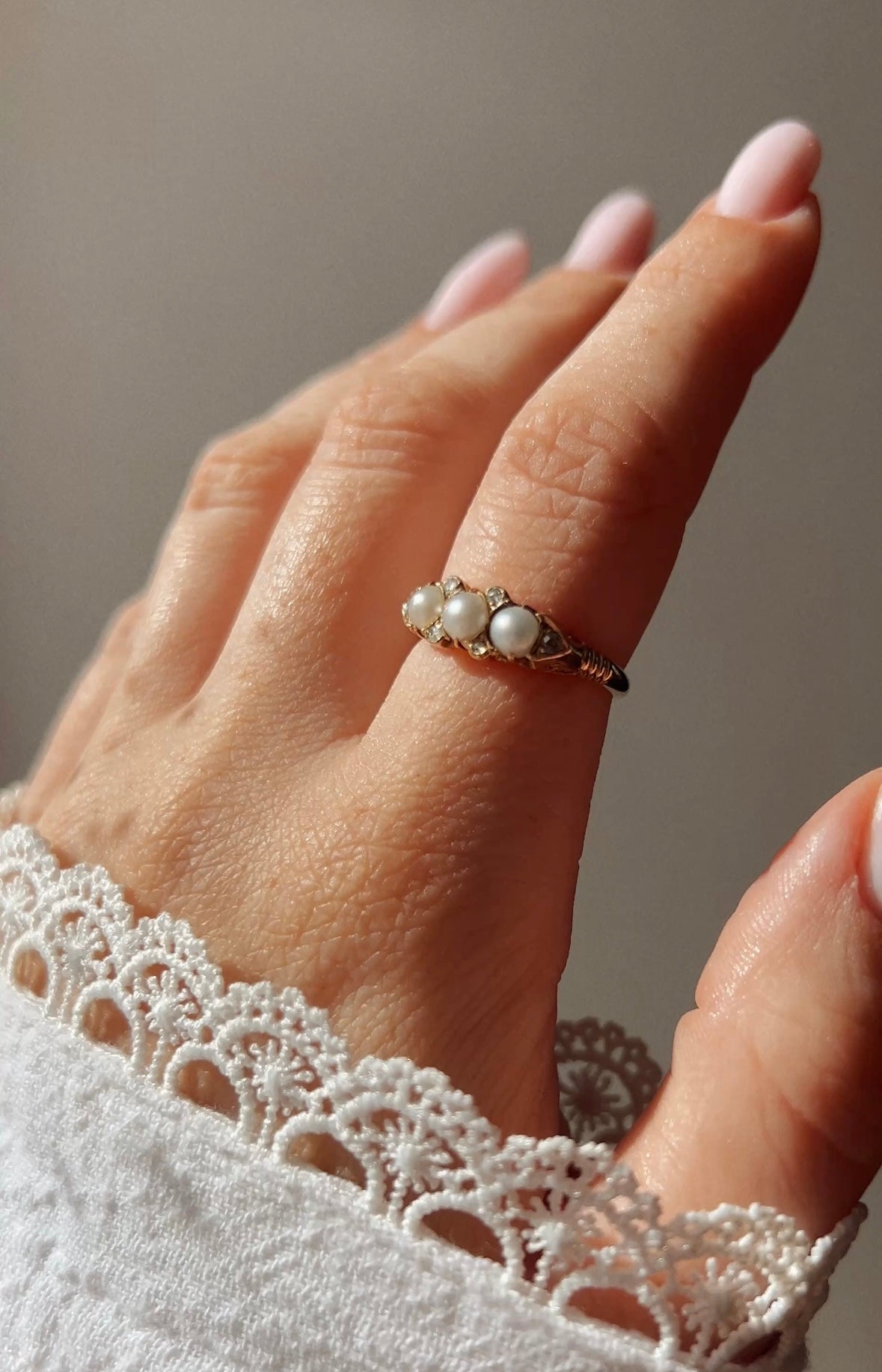 Beautiful Antique 18ct Gold, Pearl and Diamond Ring