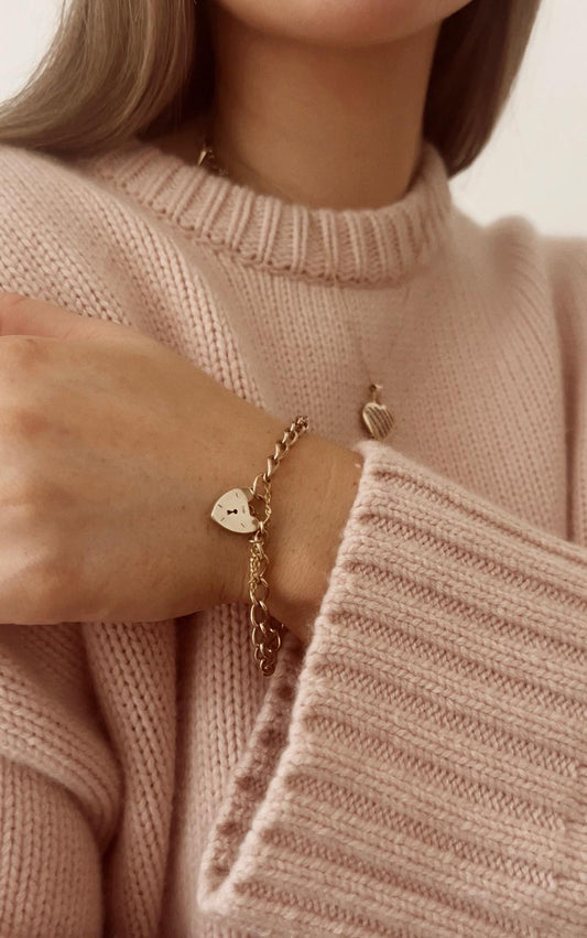 Gorgeous 9ct Gold Heart Locket Bracelet