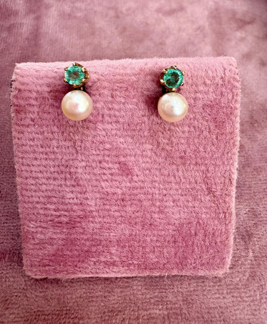 Beautiful Vintage 9ct Yellow Gold, Cultured Pearl and Emerald Earrings