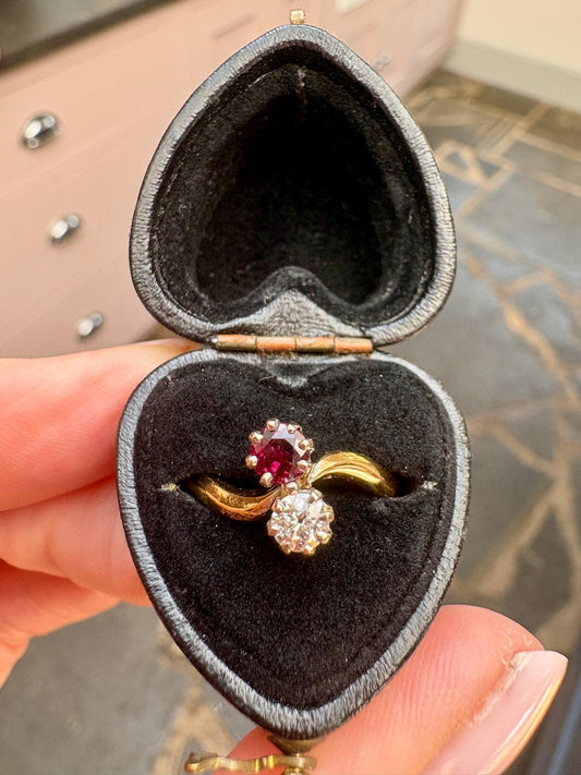 Beautiful Edwardian 18ct Gold Ruby and Diamond Toi et Moi Ring