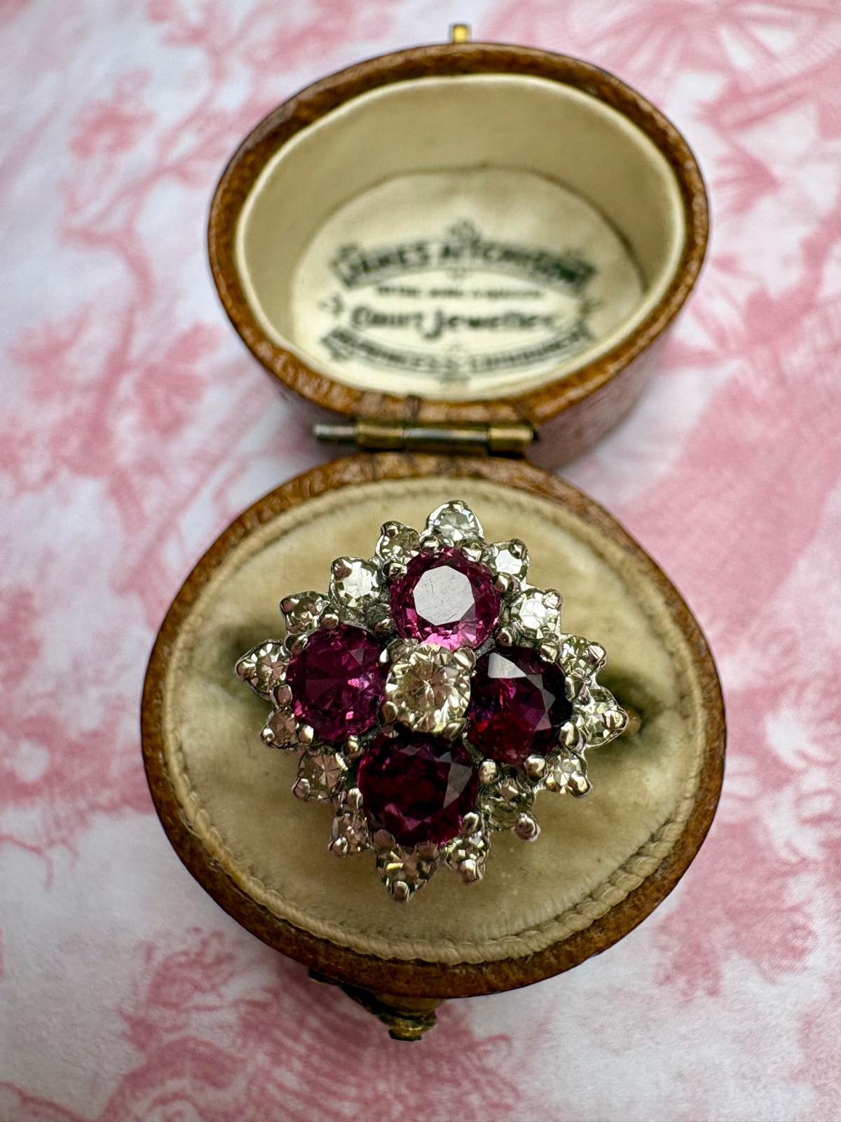 Gorgeous Vintage 18ct Gold, Ruby and Diamond Flower Head Ring