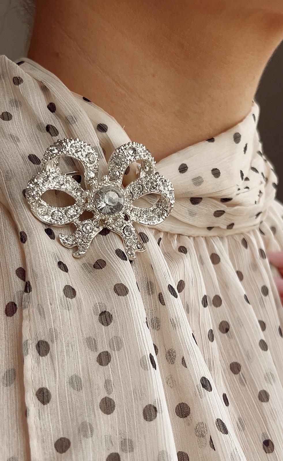 Queen Victoria's Small Bow Brooch Replica