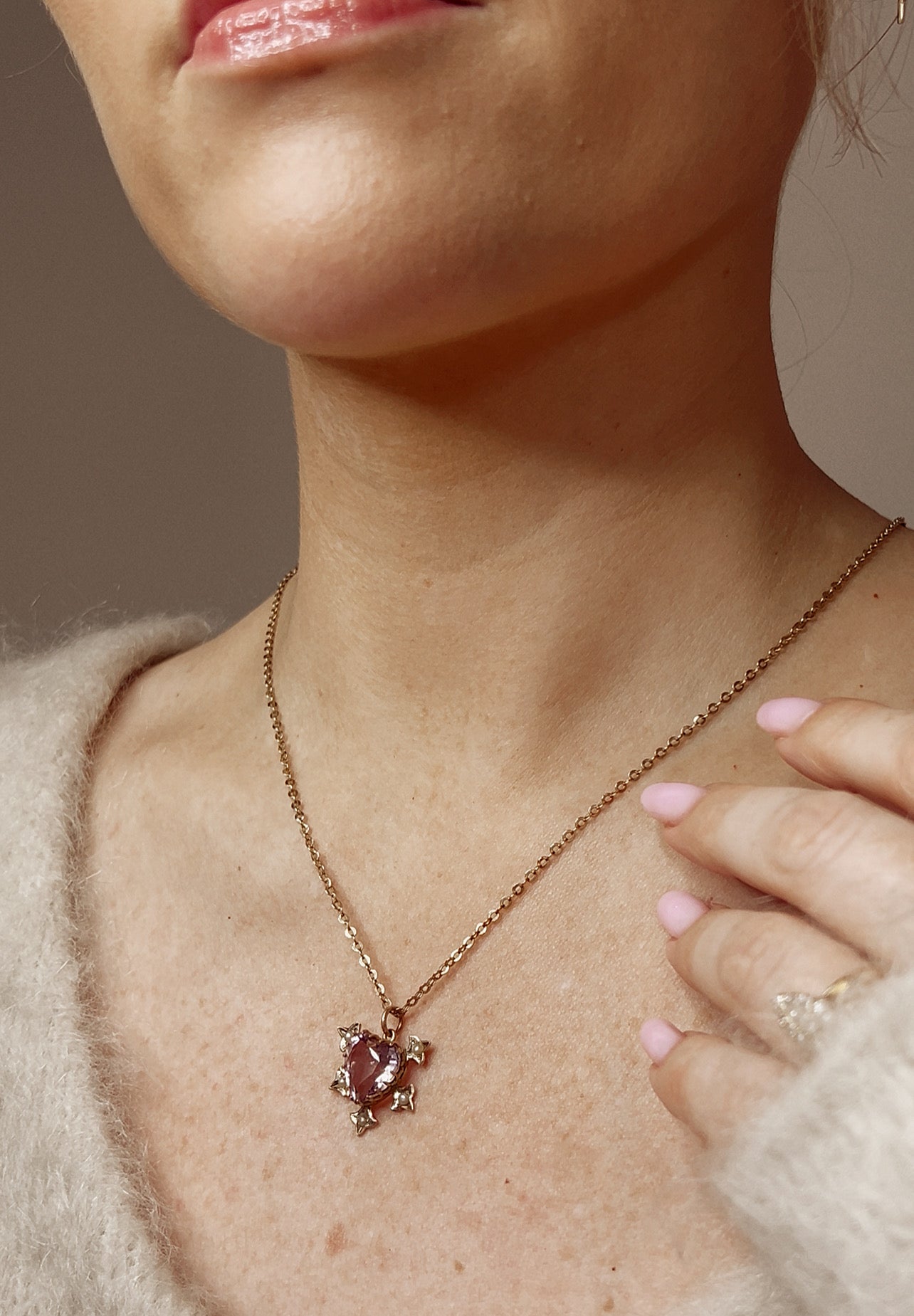 Gorgeous Early 20th Century 9ct Gold Amethyst and Split Pearl Heart Pendant