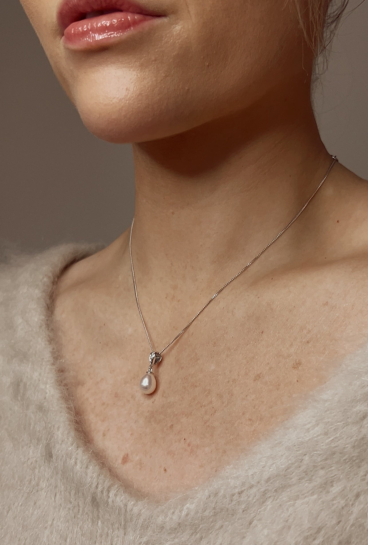 Beautiful 14K White Gold, Cultured Pearl and Diamond Pendant