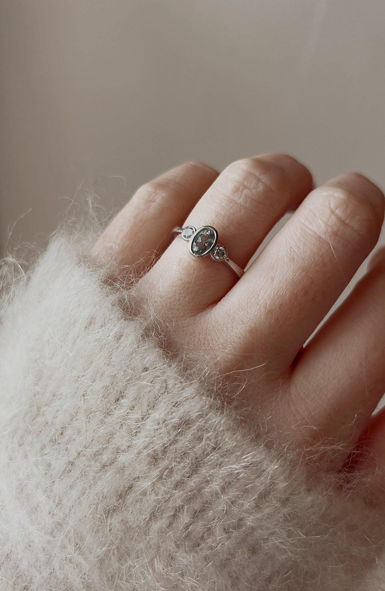 Very Sweet 9ct White Gold, Aquamarine and Diamond Ring