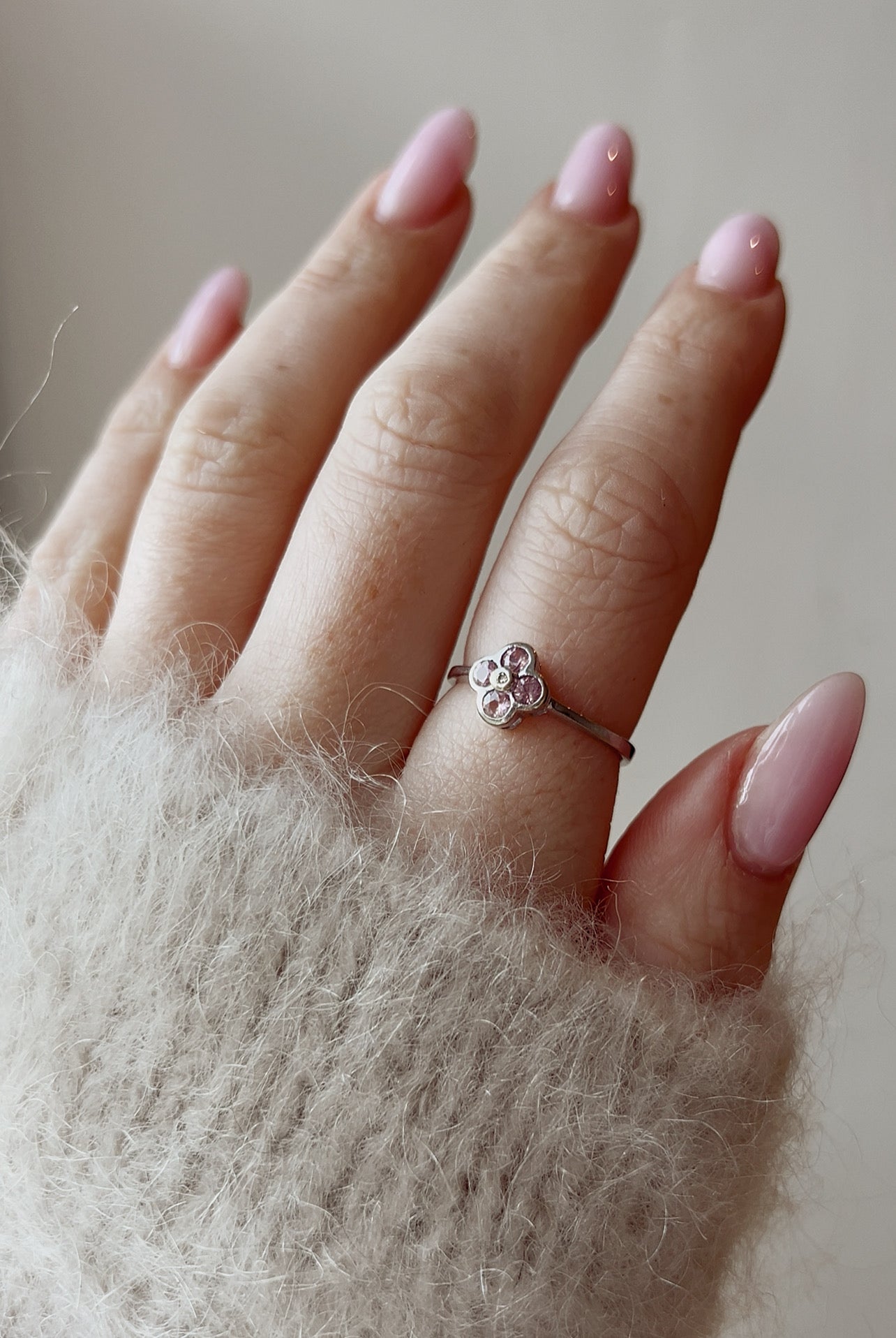 Very Sweet 9ct White Gold, Pink Sapphire and Diamond Ring