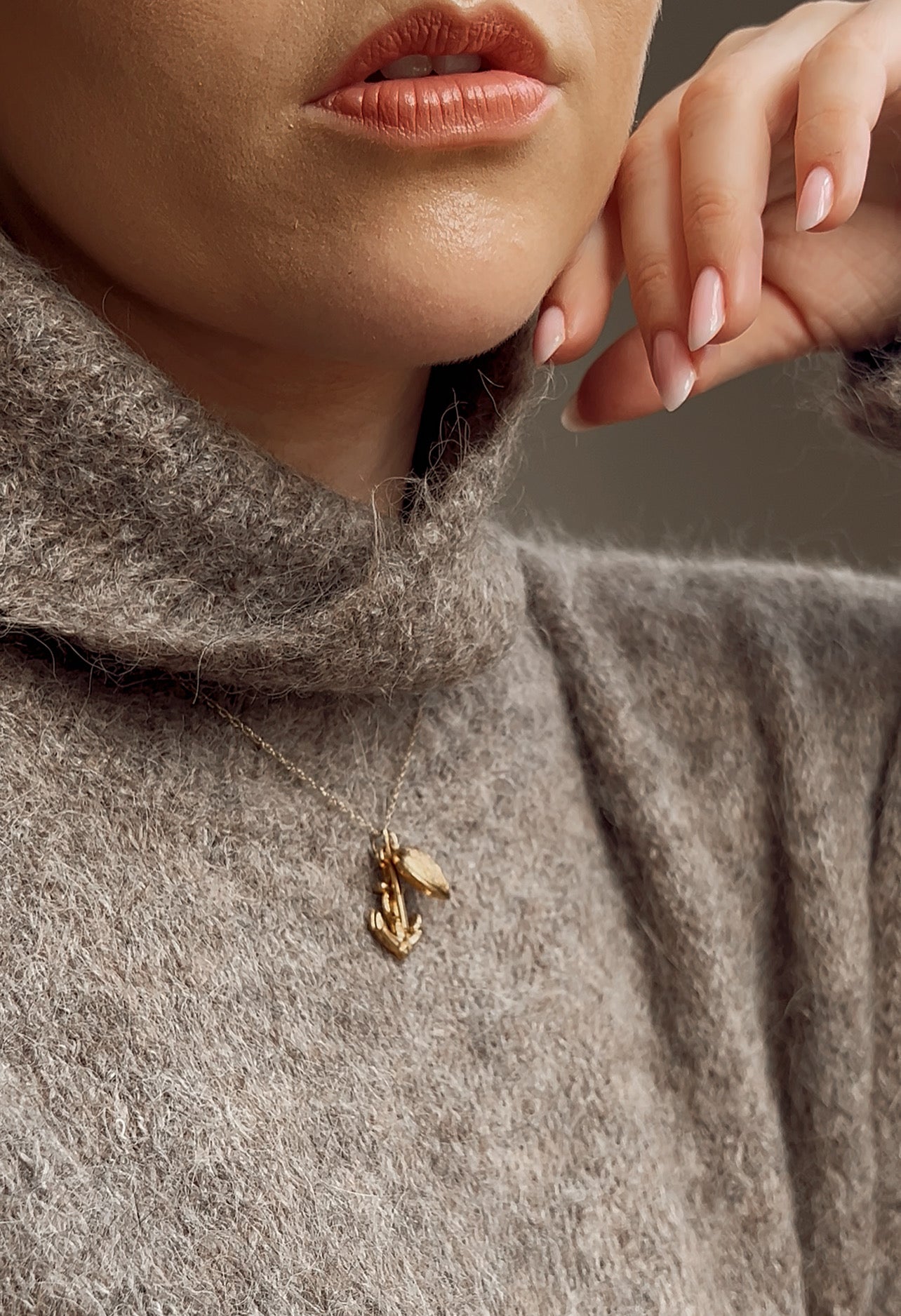 Wonderful Vintage 9ct Gold Love, Faith and Charity Charm