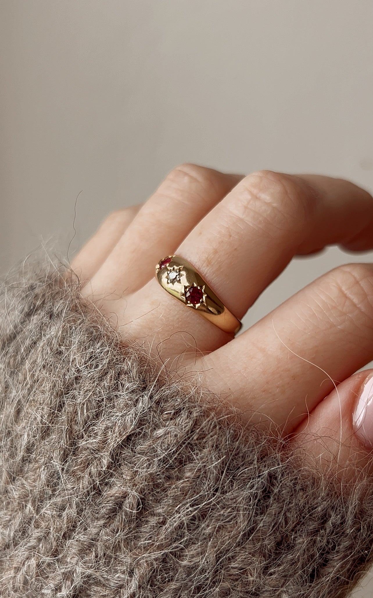 Gorgeous Early 20th Century 18ct Gold, Ruby and Diamond Starburst Ring