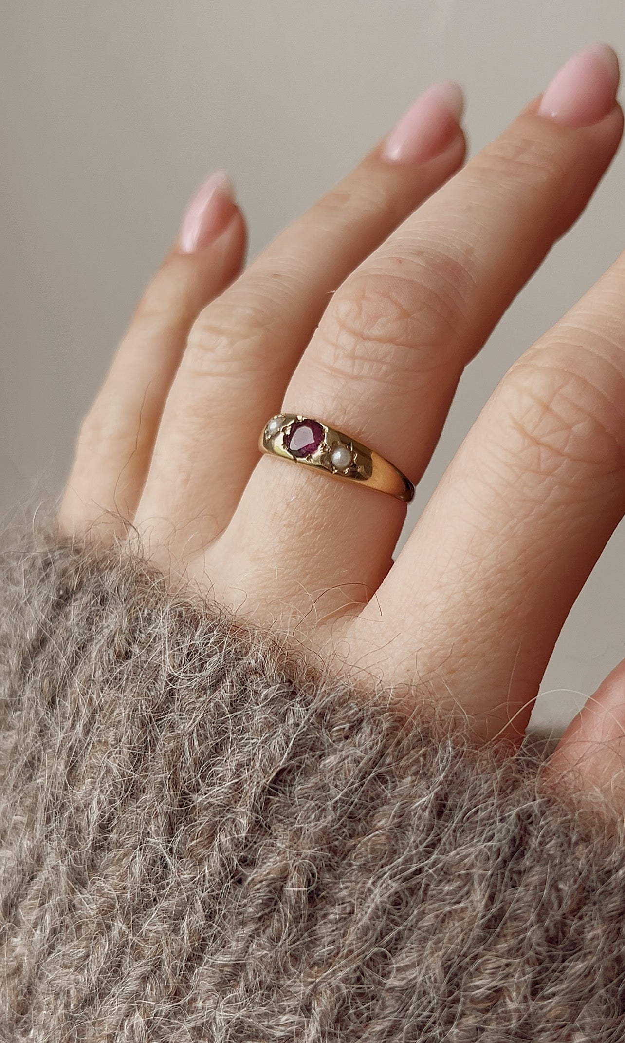 Wonderful Gold, Garnet and Pearl Starburst Ring