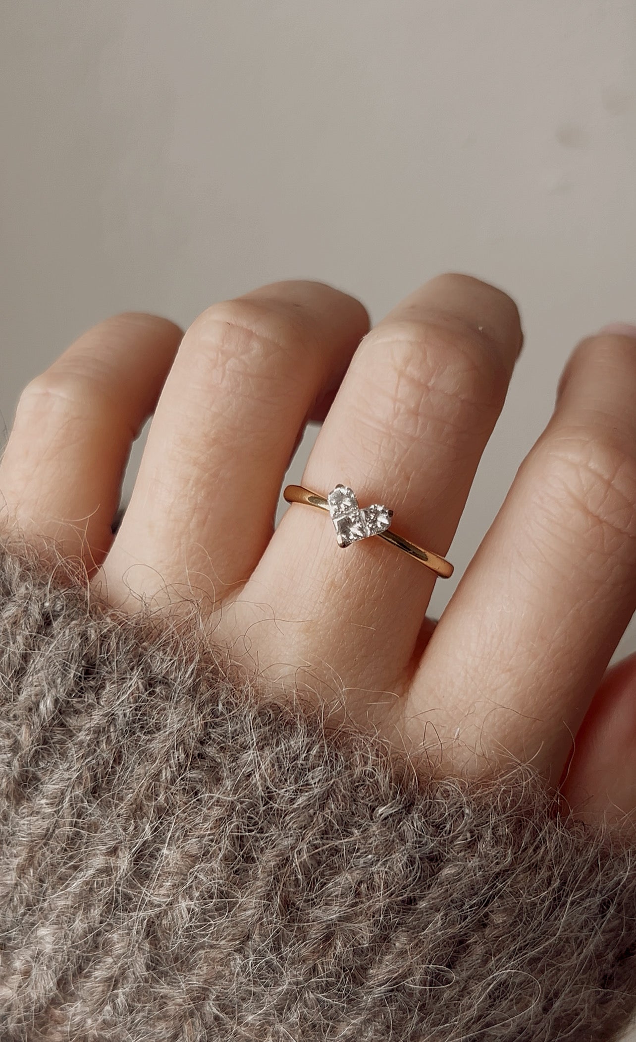 Wonderful Modern Gold and Diamond Heart Ring