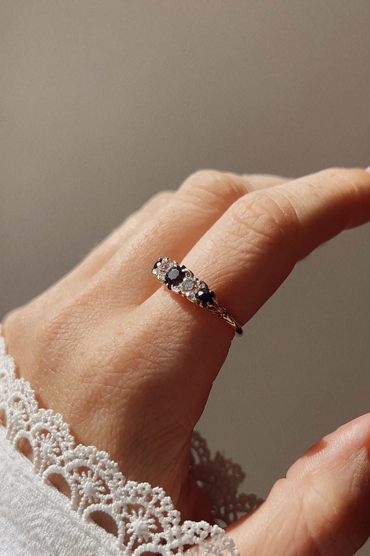 Stunning Early 20th Century 18ct Gold, Sapphire and Diamond Ring