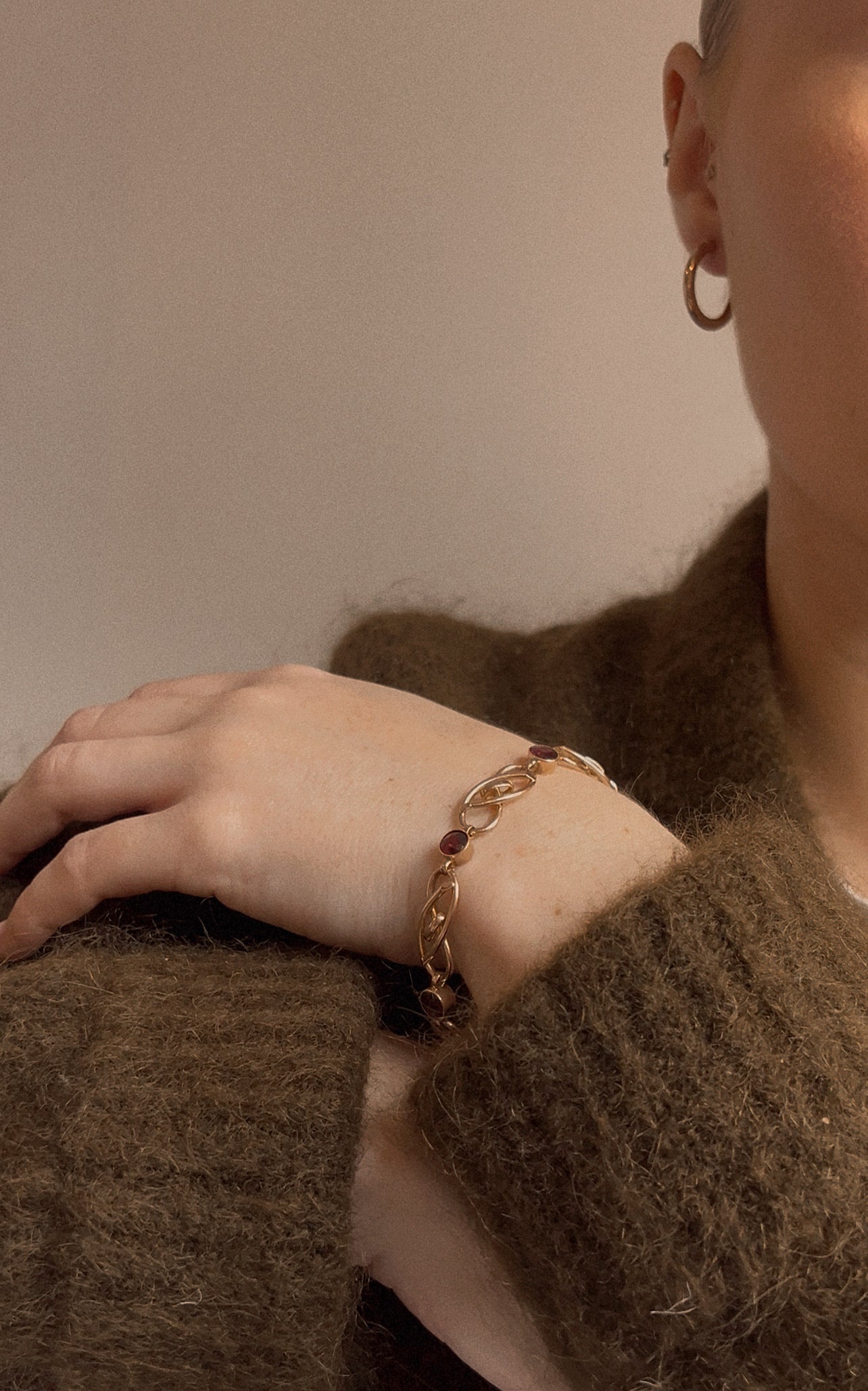 Beautiful Early 20th Century 9ct Gold Garnet Fancy-link Bracelet