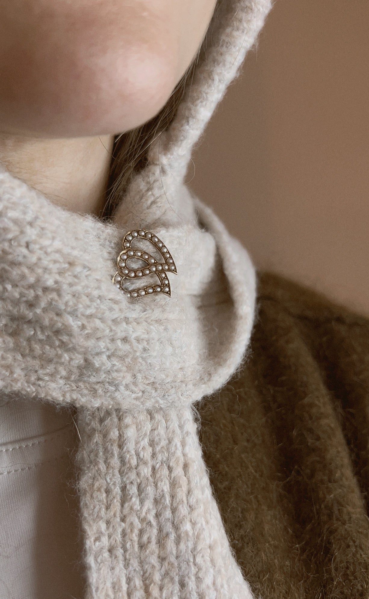 Early 20th Century Split Pearl Double Heart Brooch