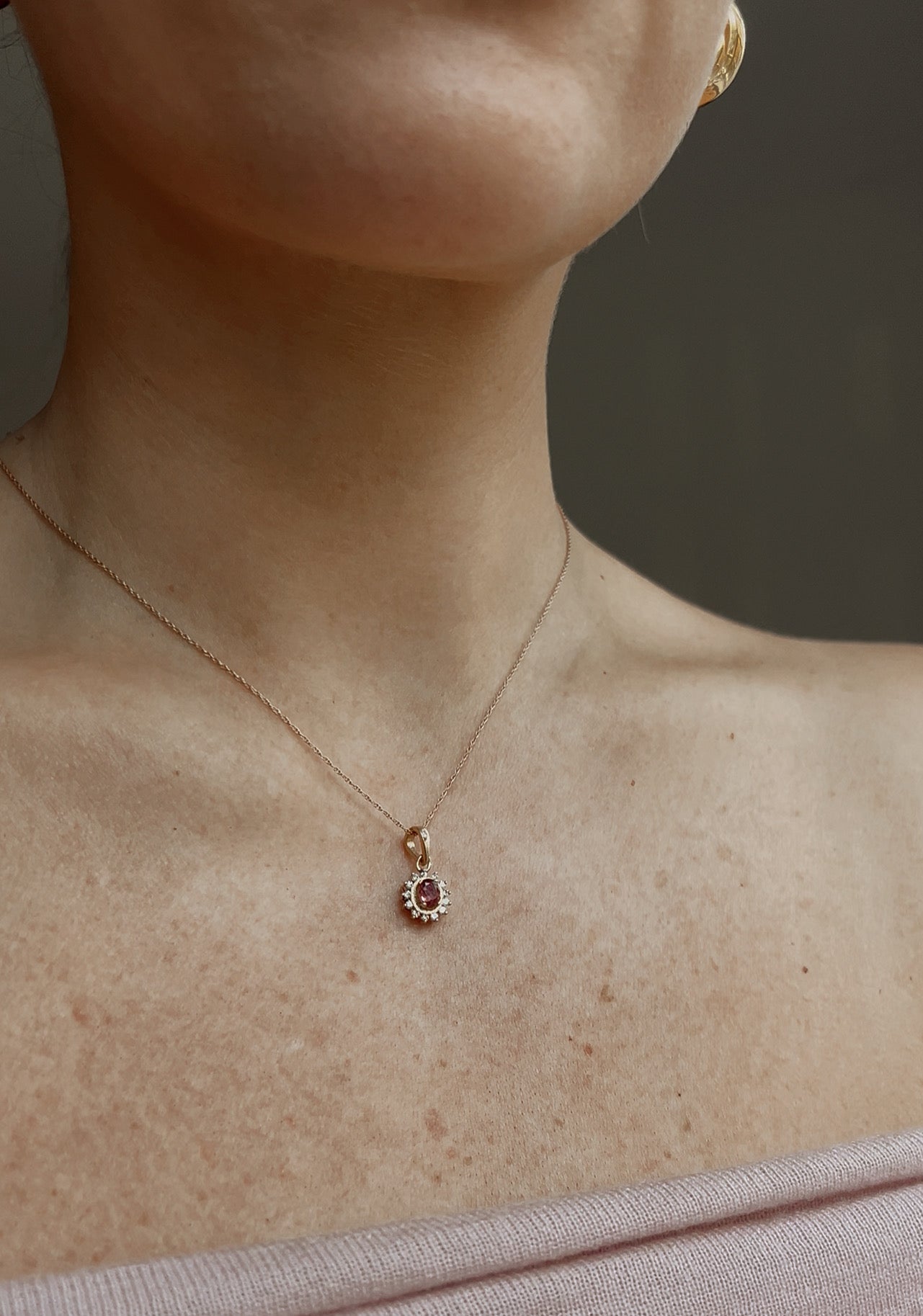 Beautiful Pink Sapphire and Diamond Cluster Pendant in 18c Gold
