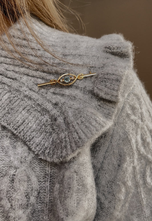 Early 20th Century 15ct gold and aquamarine and pearl brooch