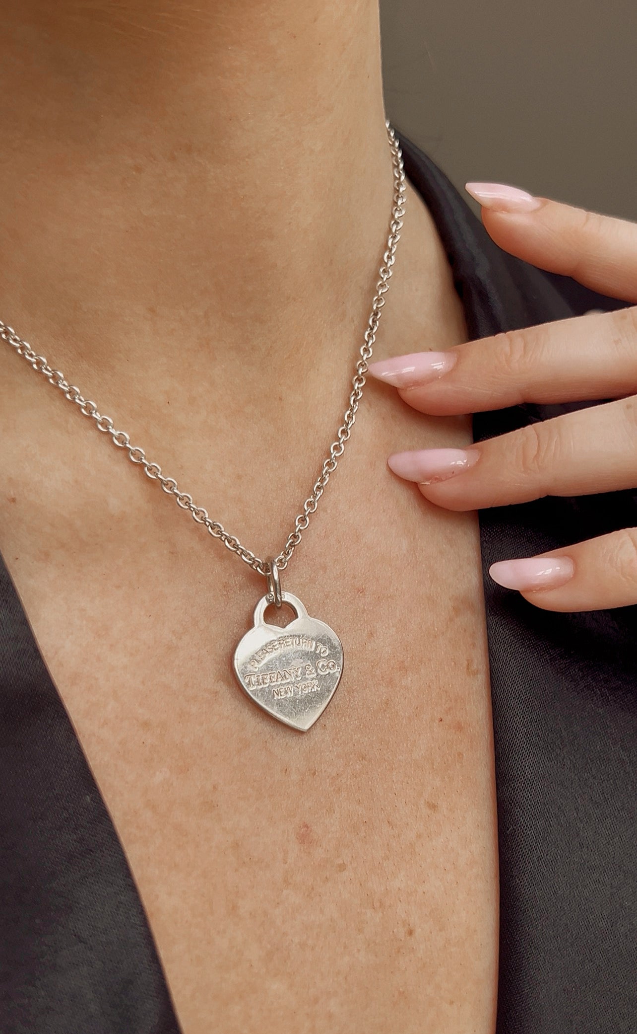 Tiffany & Co. Return to Tiffany Sterling Silver Medium Heart Pendant Necklace