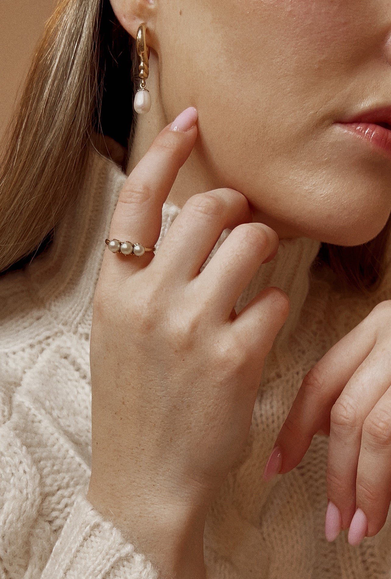 Classic Vintage Cultured Pearl Trilogy Ring in 18ct Gold