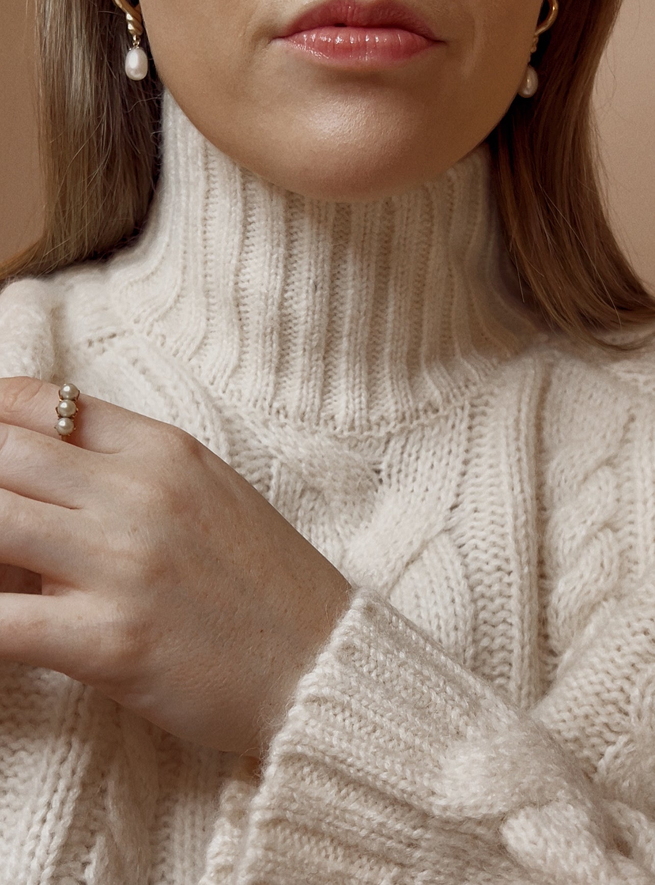 Classic Vintage Cultured Pearl Trilogy Ring in 18ct Gold