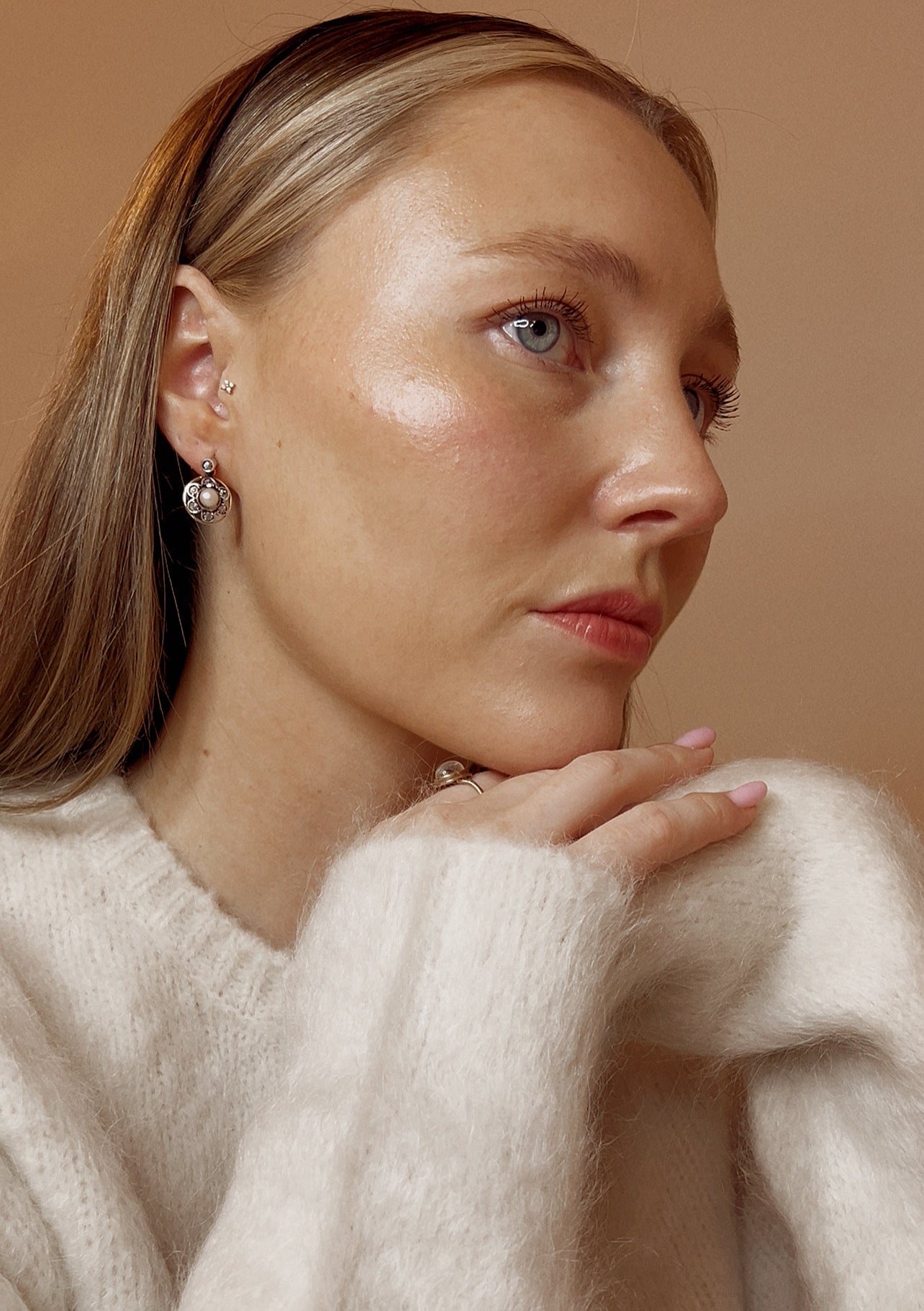 Gorgeous Vintage 9ct Gold Flower Drop Earrings