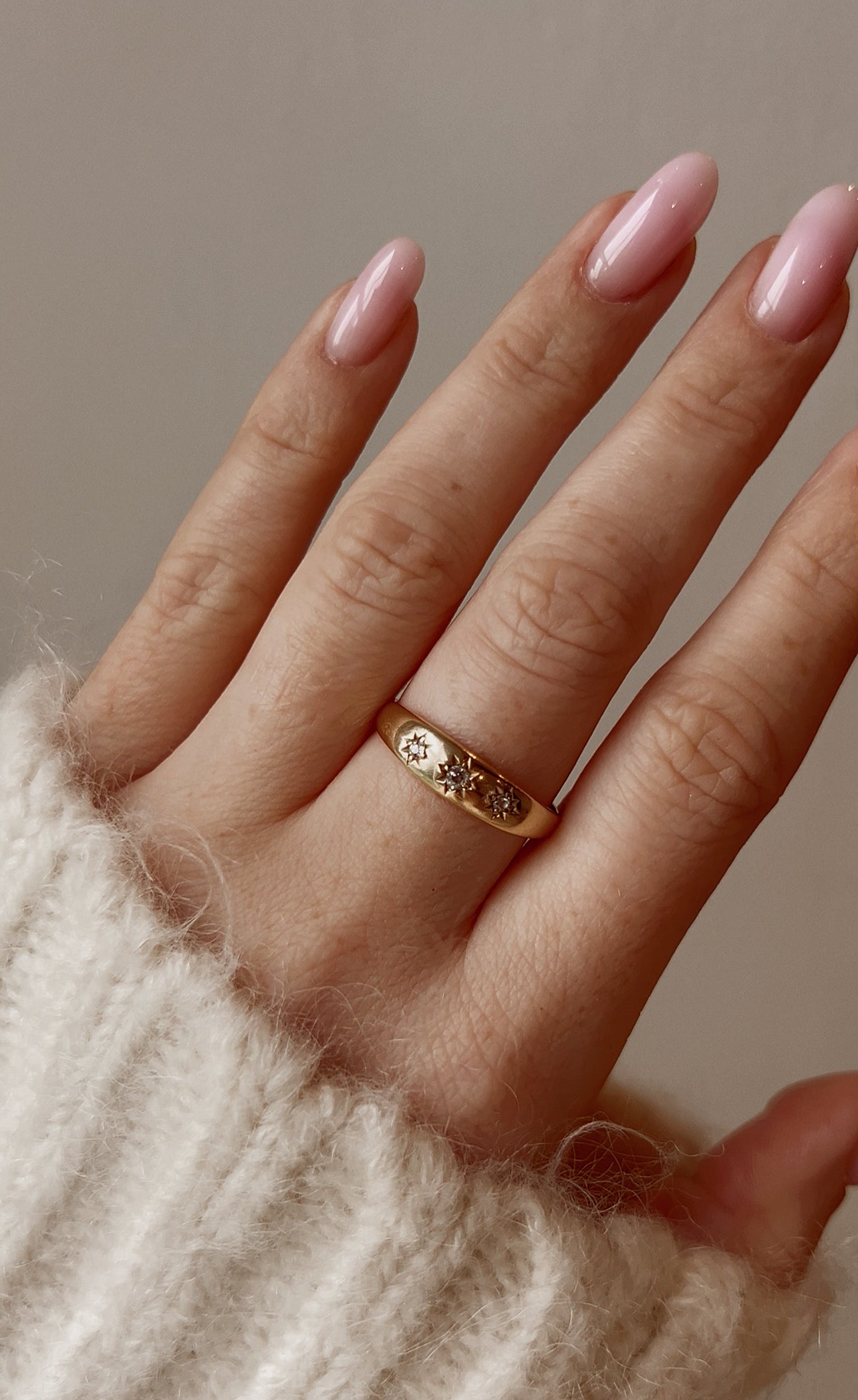 Gorgeous 9ct Gold Diamond Starburst Ring