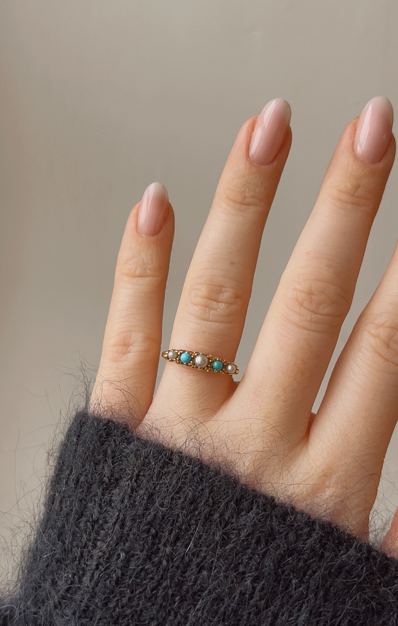Very Sweet Antique 9ct Gold Turquoise and Split Pearl Ring