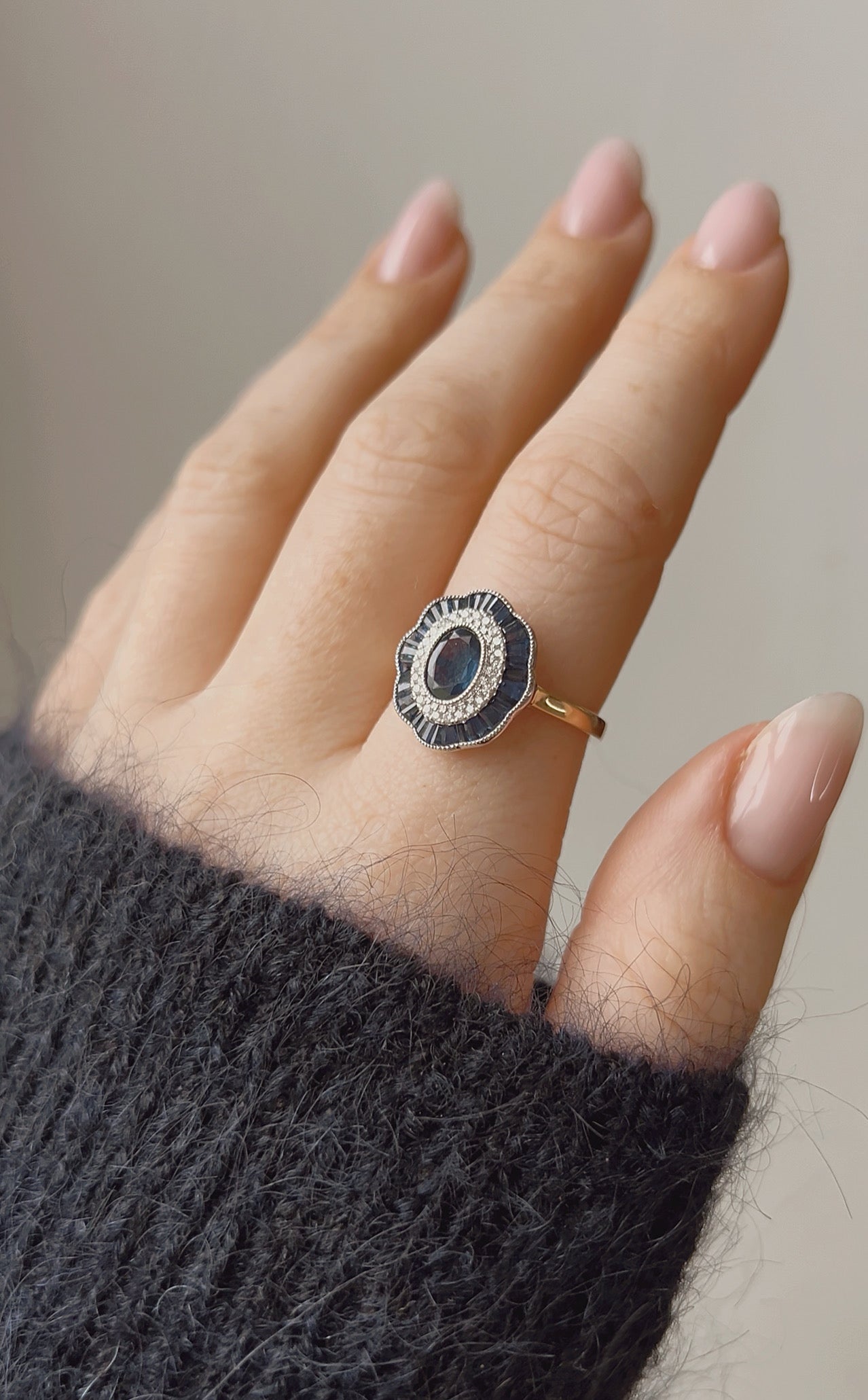 Wonderful Modern 18ct Gold, Blue Sapphire and Diamond Cluster Ring