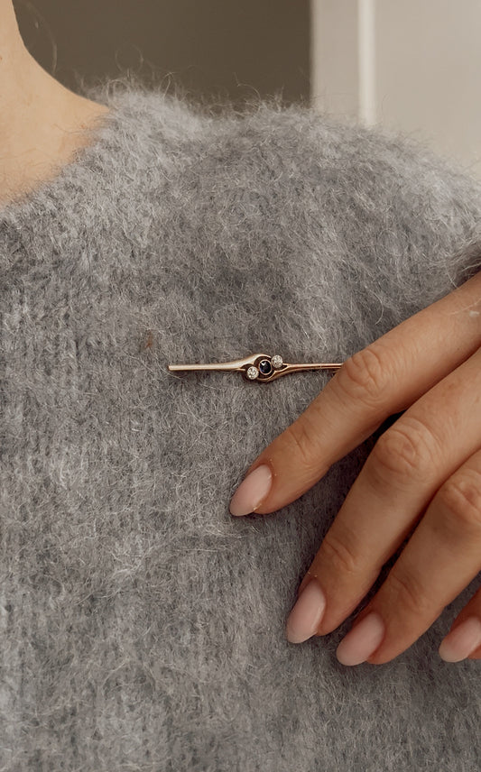 Gorgeous Early 20th Century Gold, Sapphire and Diamond Brooch in original case