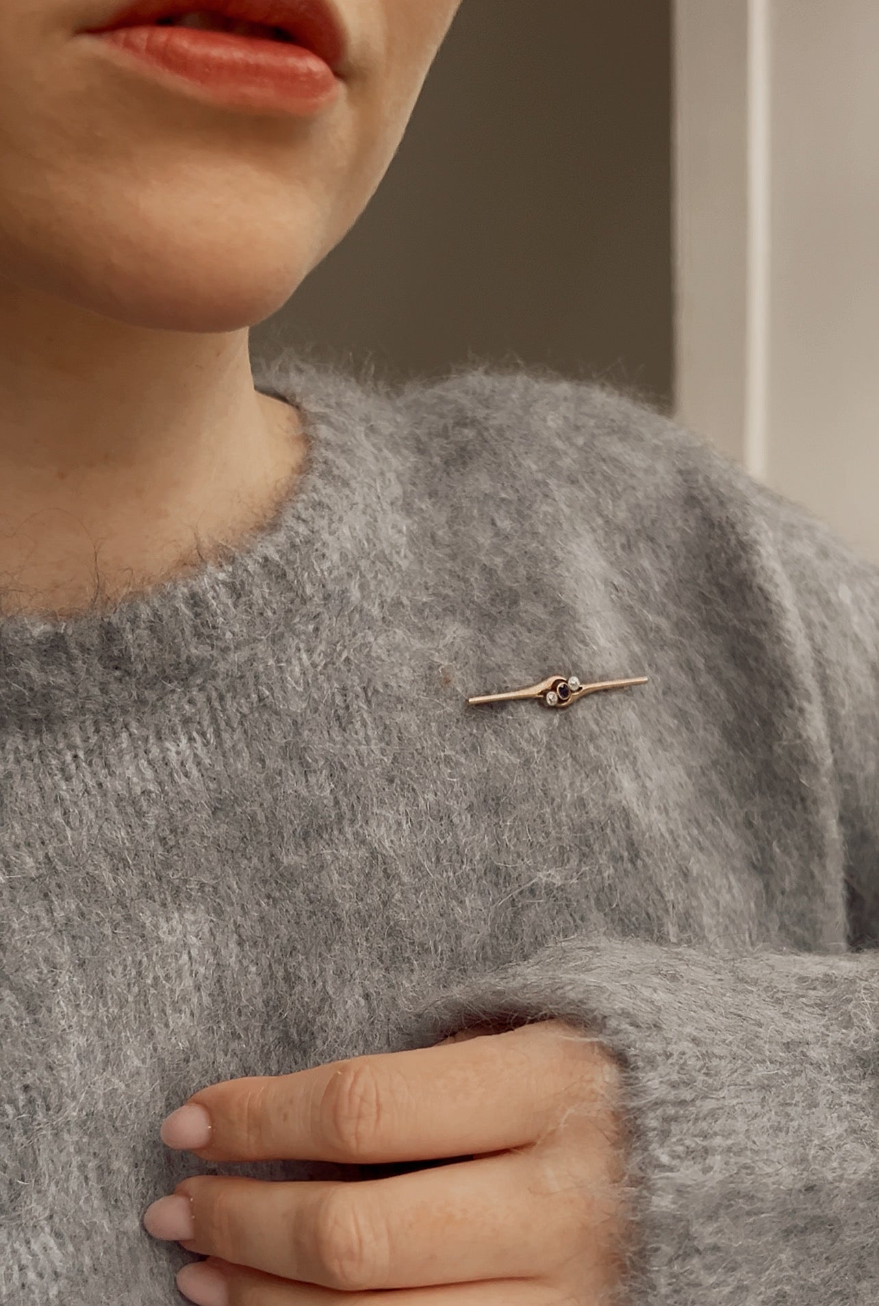 Gorgeous Early 20th Century Gold, Sapphire and Diamond Brooch in original case