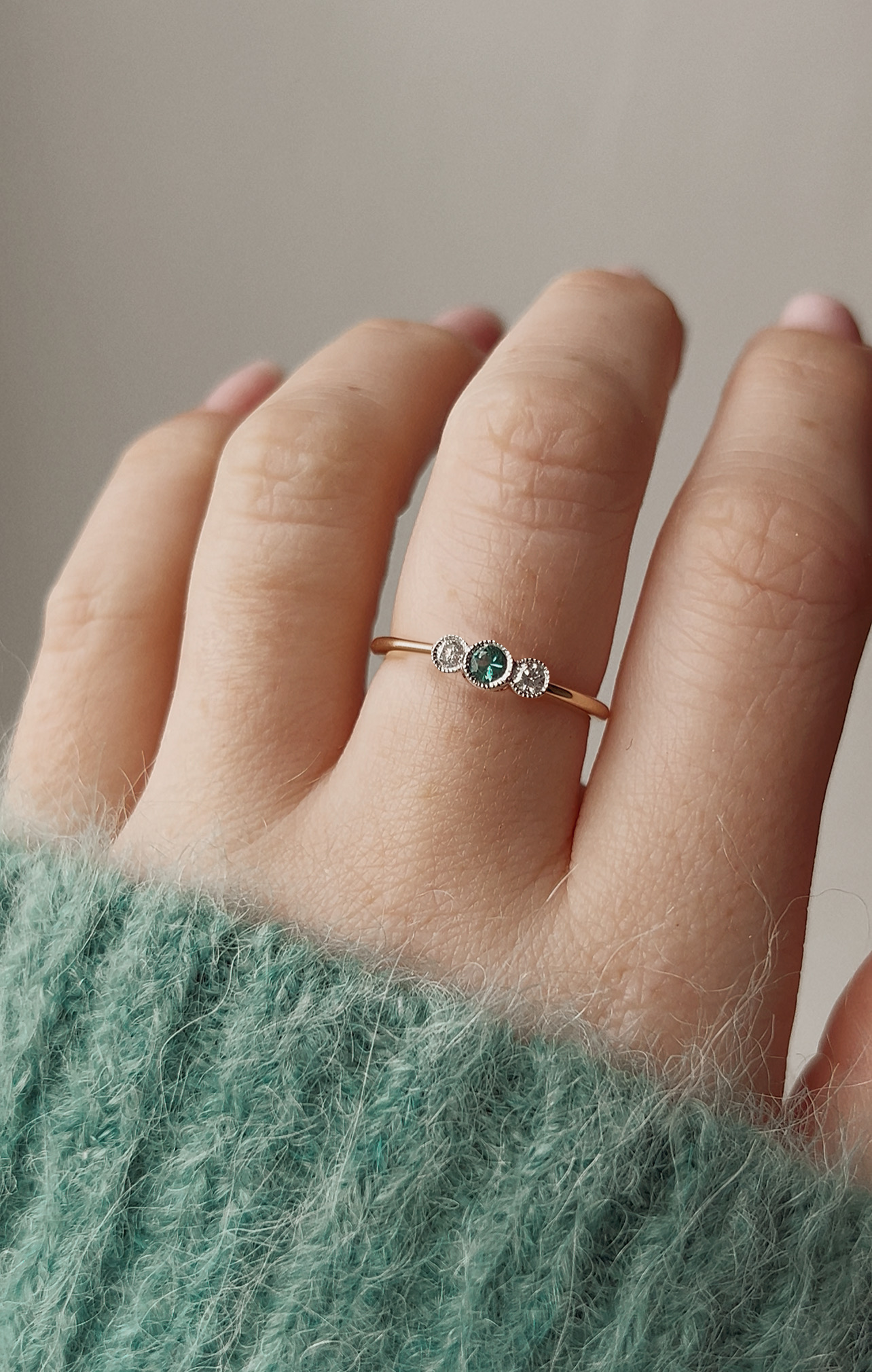 Sweet Modern 18ct Gold, Emerald and Diamond Ring