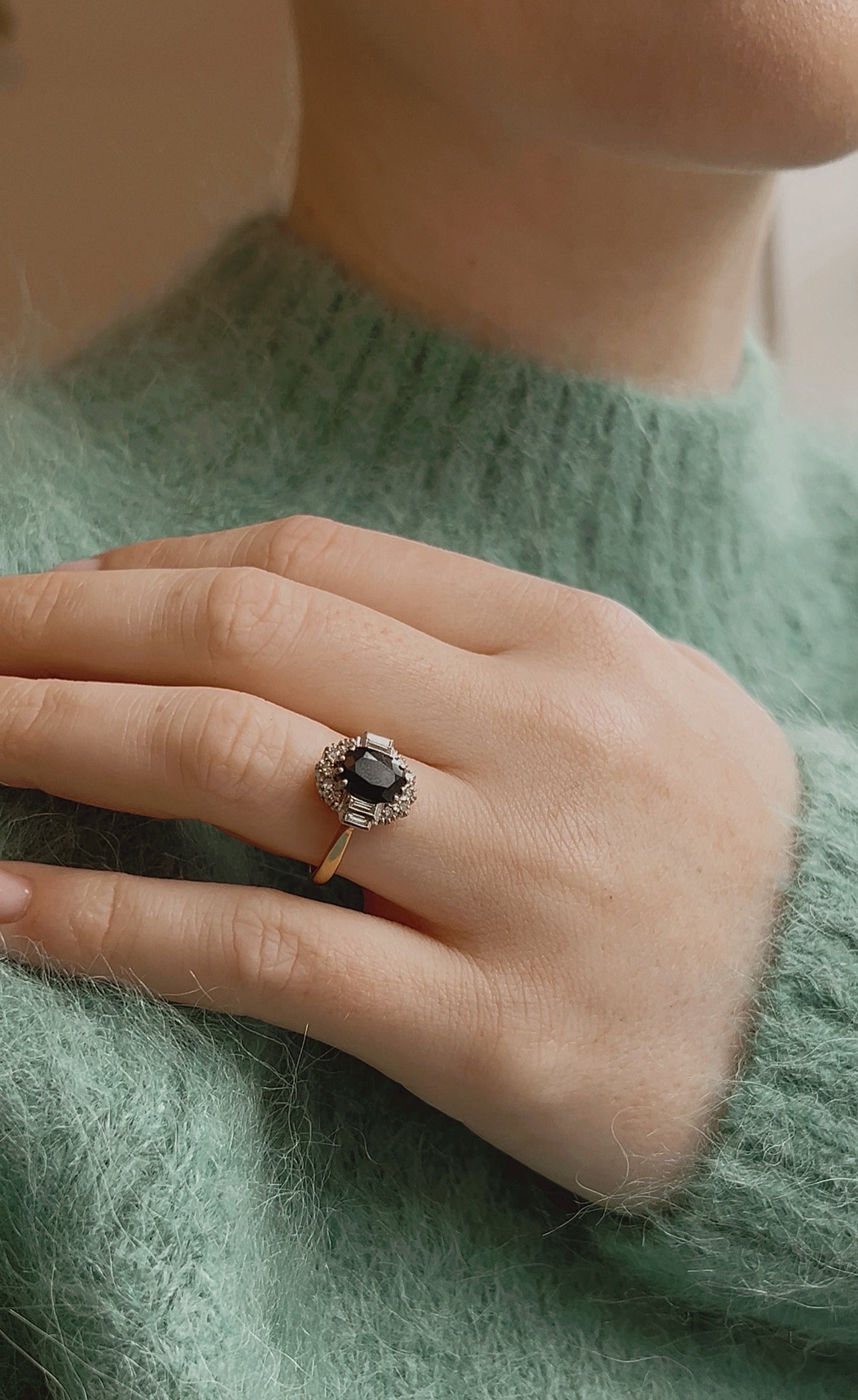 A Very Gorgeous 18ct Gold, Dark Green Sapphire and Diamond Cluster Ring
