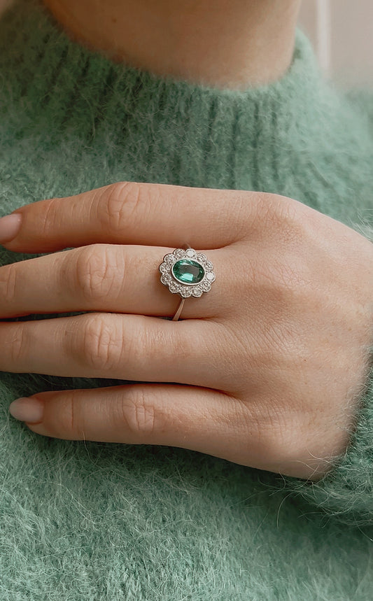 Breathtakingly Beautiful Modern Platinum, Emerald and Diamond Cluster Ring