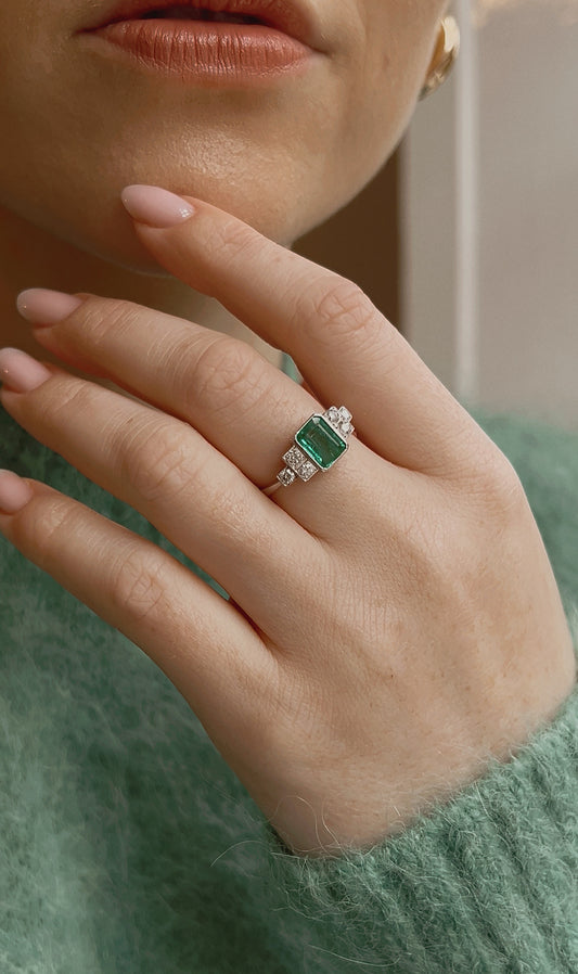 Stunning Art Deco Style Platinum, Emerald and Diamond Ring
