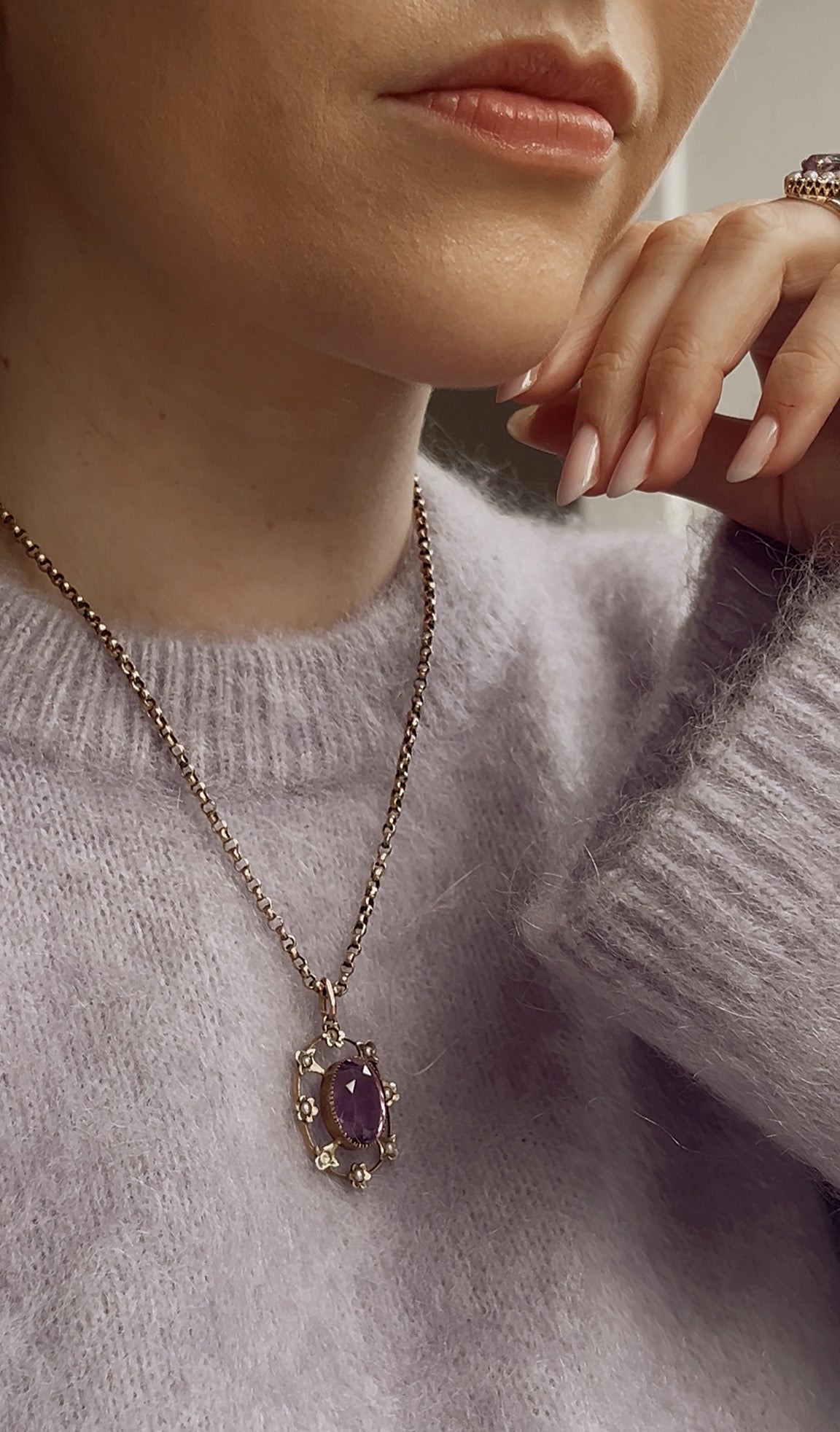 Wonderful Edwardian 9ct Gold, Amethyst and Split Pearl Floral Pendant and Chain